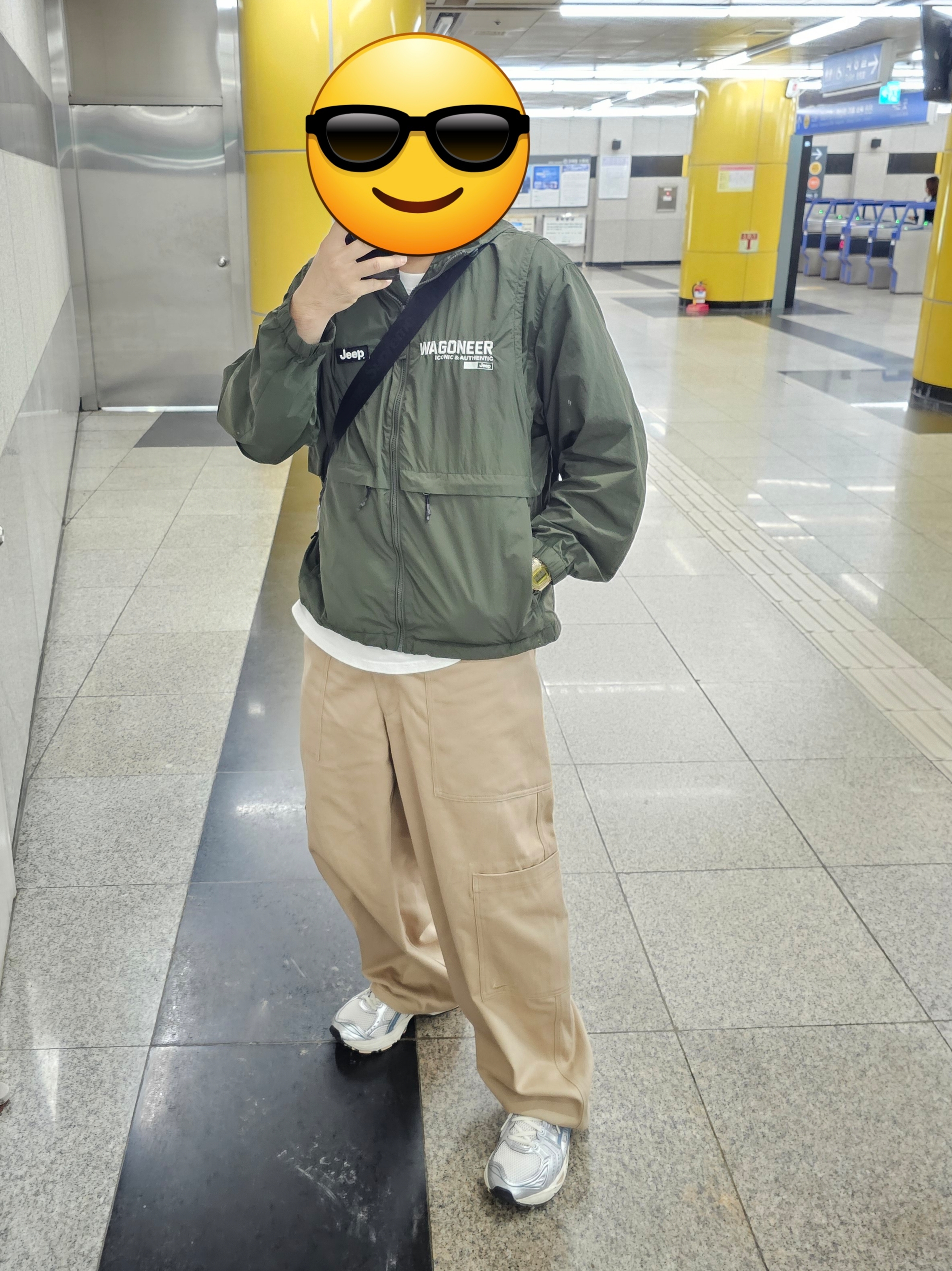 Nike Life Utility Pants Parachute Beige - Asia, The North Face Ventus On Jacket Silver 착용 스타일 - 1