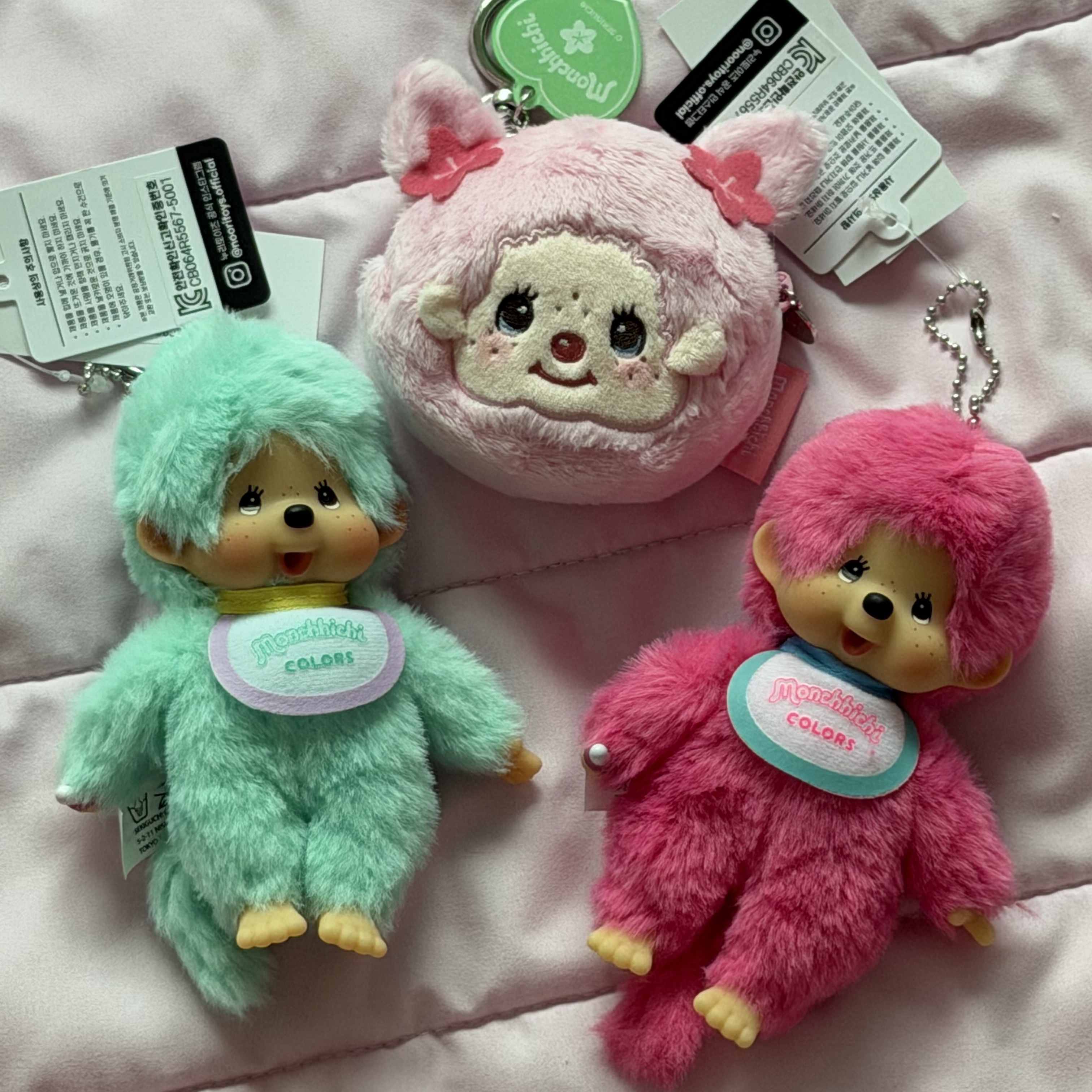 Monchhichi Colors Keychain Mint Green, Monchhichi Colors Keychain Berry Pink 착용 스타일