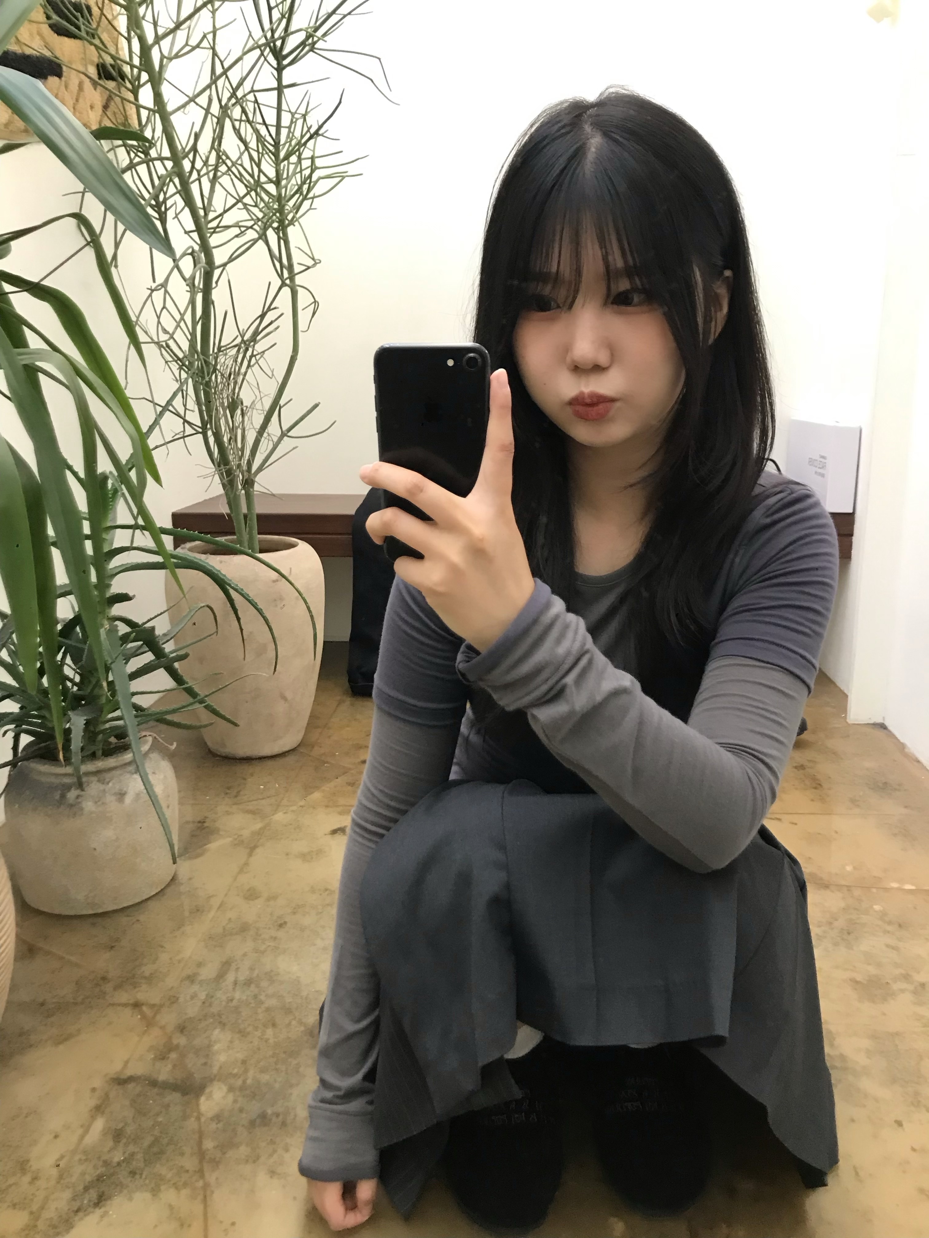 Polyteru Women Layered Long Sleeve Purple/Charcoal, Polyteru Women Pleated Wrap Skirt Charcoal 착용 스타일 - 1