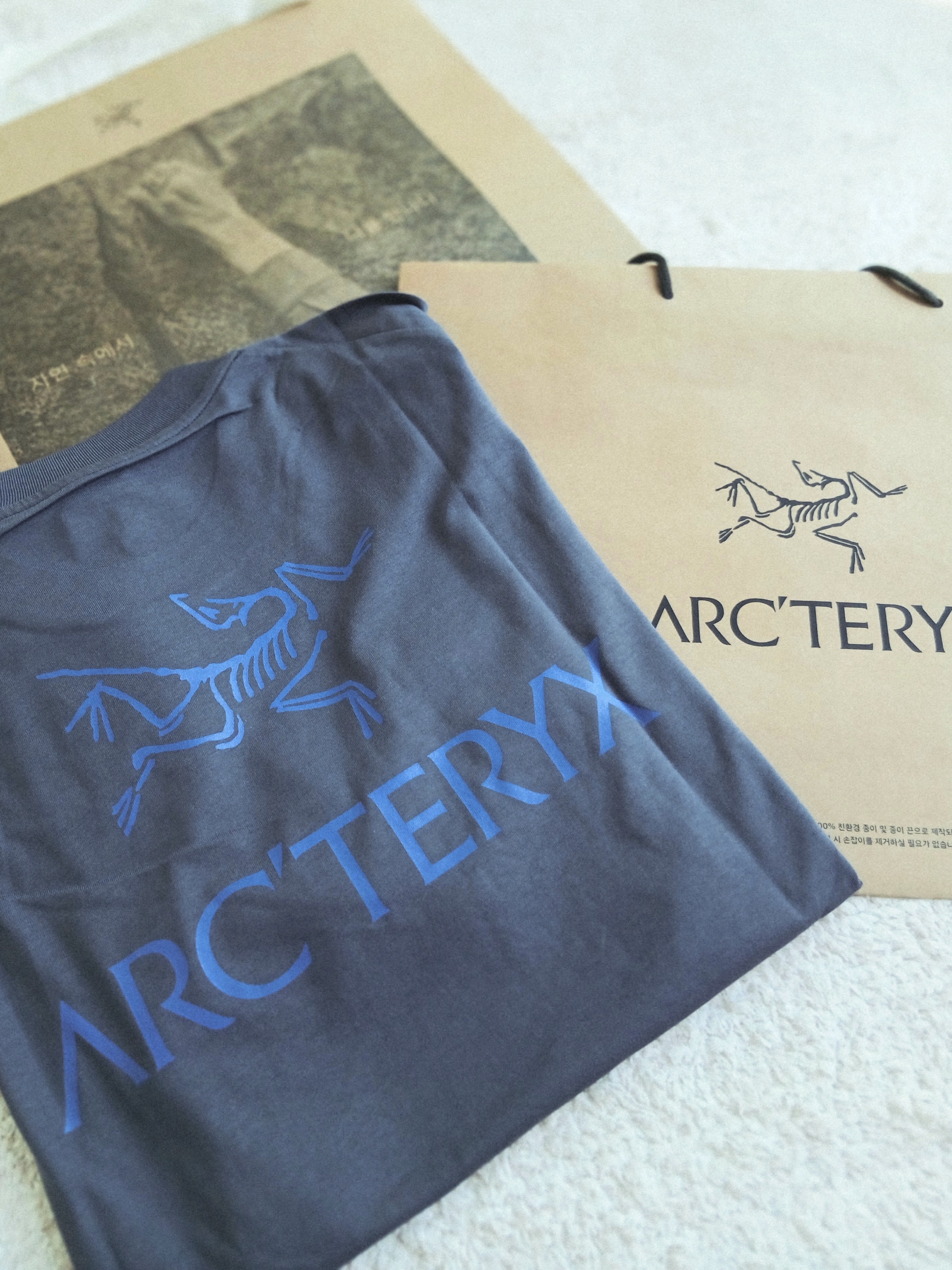Arc'teryx Kragg SL Cotton Bird Word SS T-Shirt Dk Stratus Fluidity 착용 스타일 - 10