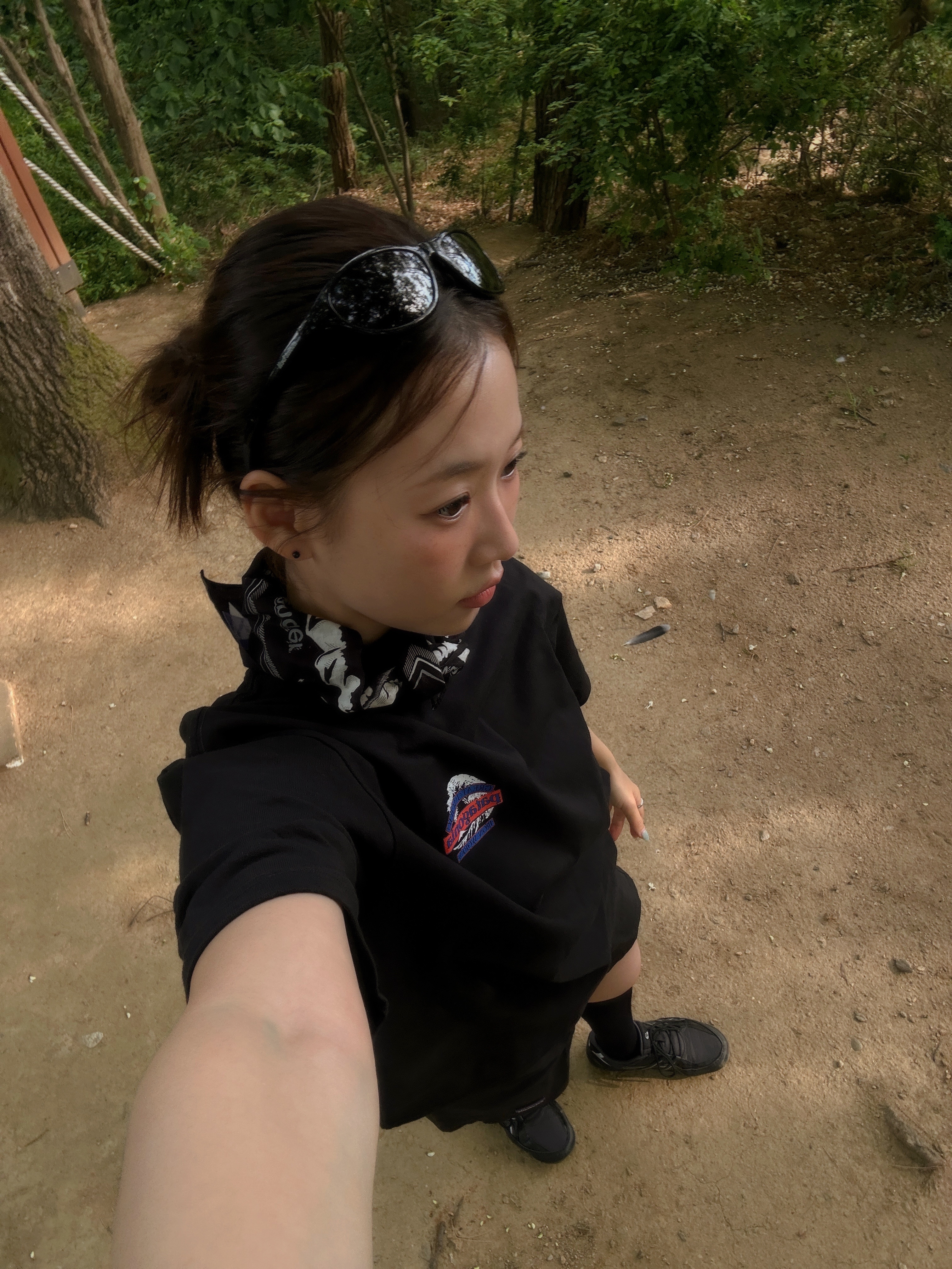 (W) Patagonia Houdini Jacket Buttercup Yellow, Asics Hypersync Graphite Grey Black 착용 스타일 - 6