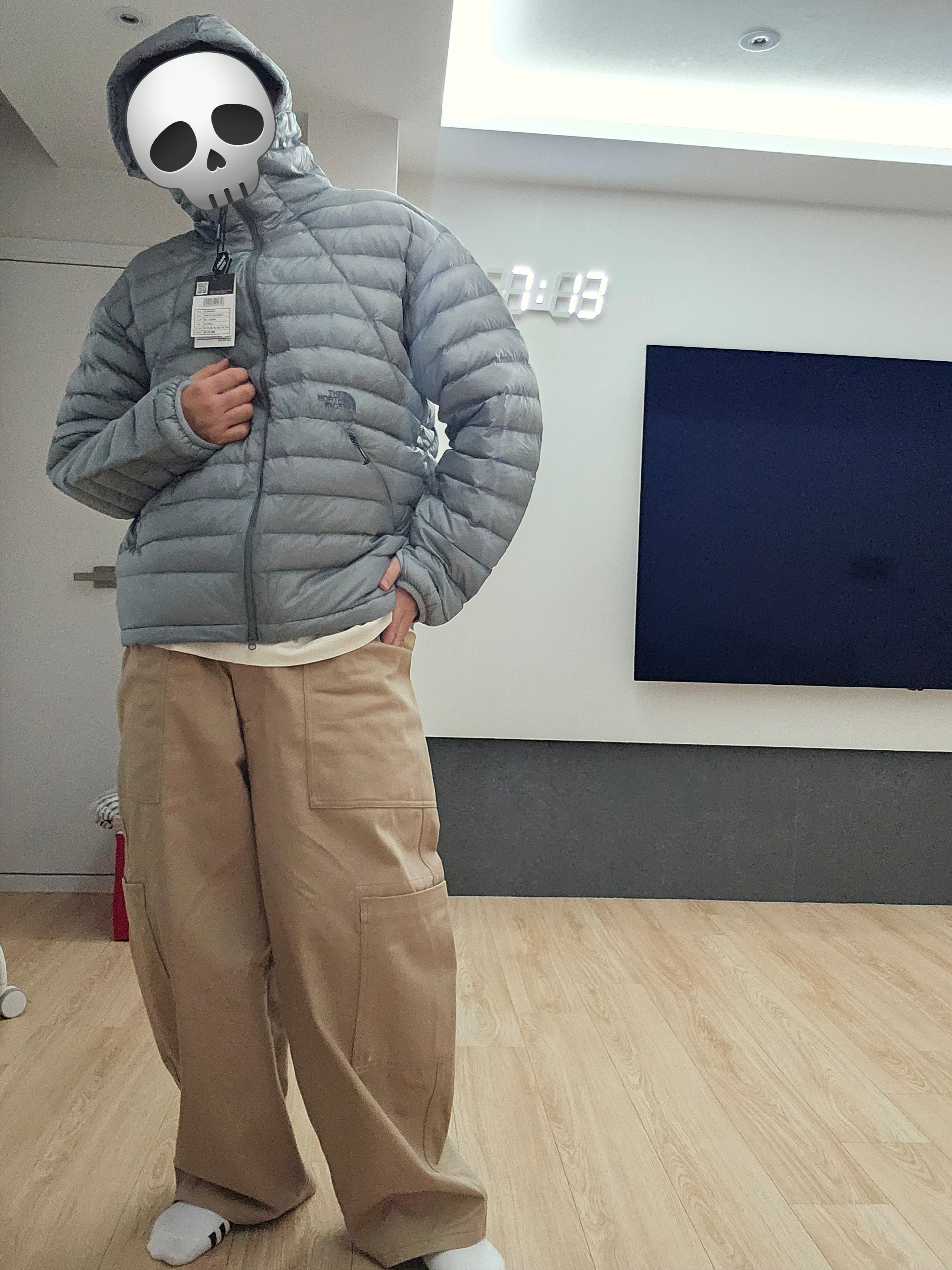 Nike Life Utility Pants Parachute Beige - Asia, The North Face Ventus On Jacket Silver 착용 스타일 - 2