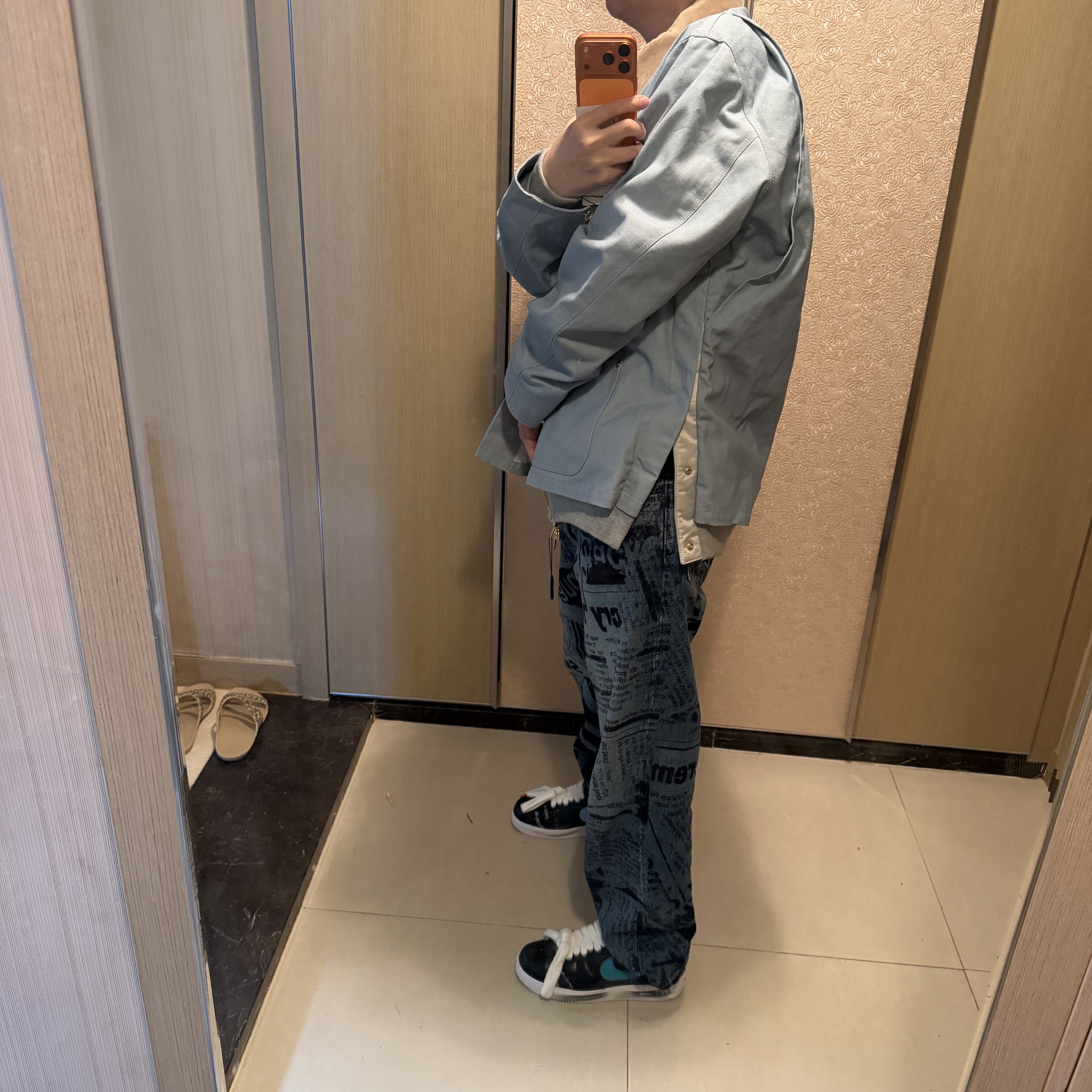 Sacai x Carhartt WIP Canvas MA-1 Jacket Michigan Light Blue 착용 스타일 - 5