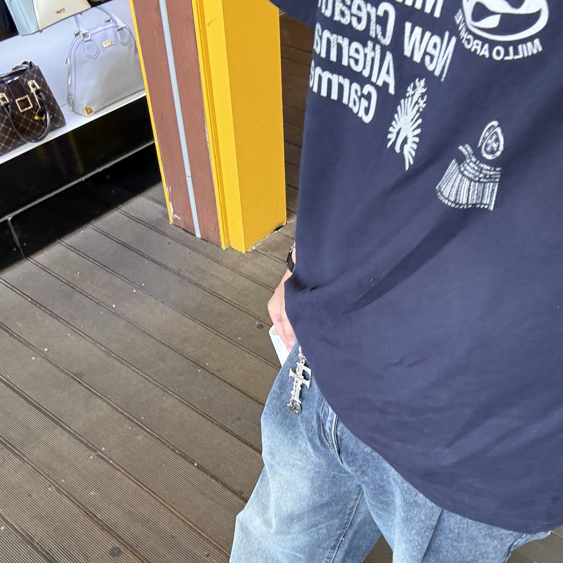 Millo Archive Oblique T-Shirts Deep Navy, Riomeu Square Chain Bracelet 2mm 착용 스타일 - 1