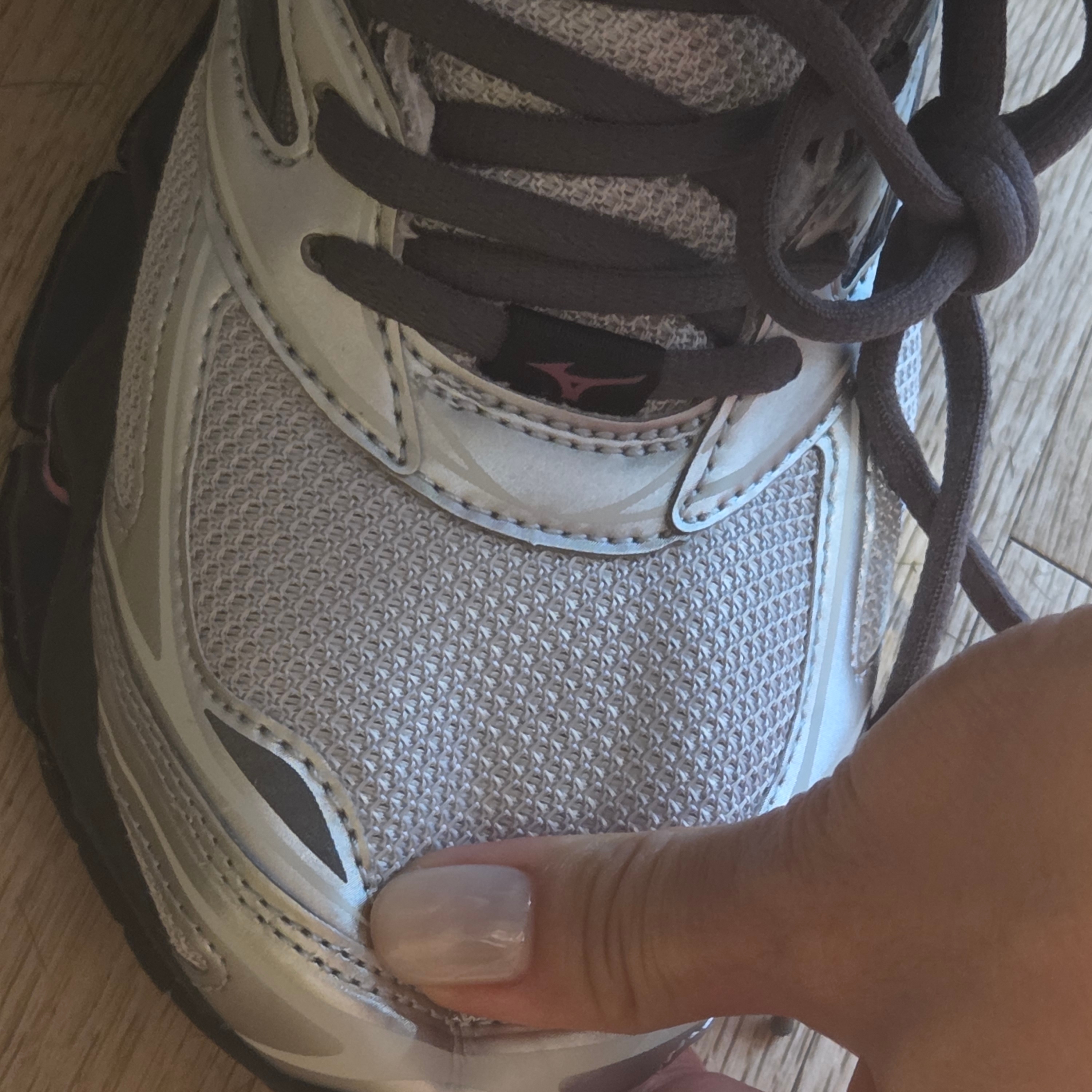 Mizuno Wave Prophecy LS Silver Dark Grey 착용 스타일 - 2