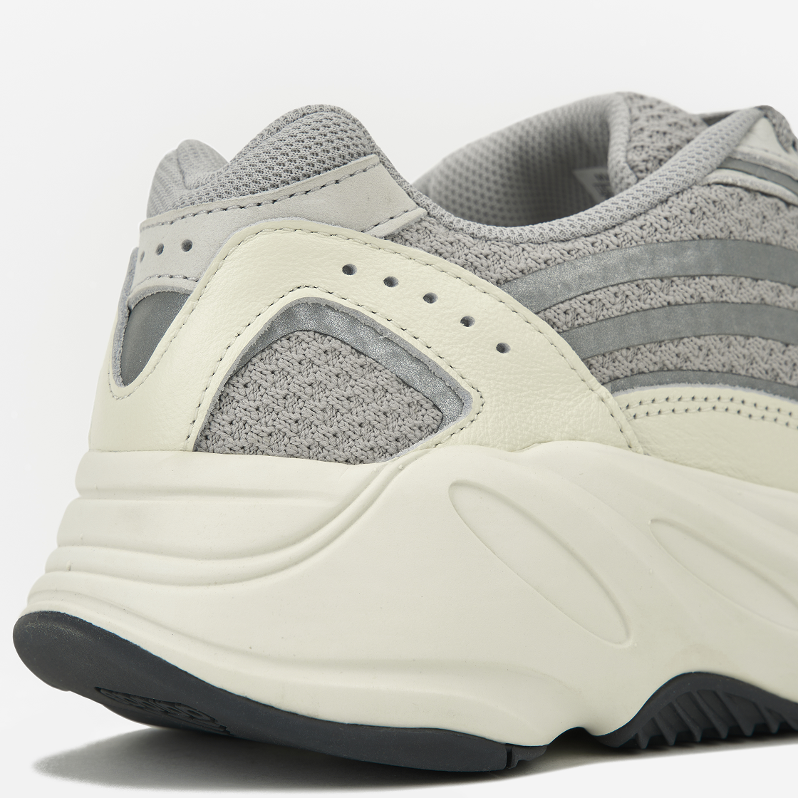 아디다스 이지 부스트 700 V2 스태틱 2022(Adidas Yeezy Boost 700 V2 Static 2022) - 8
