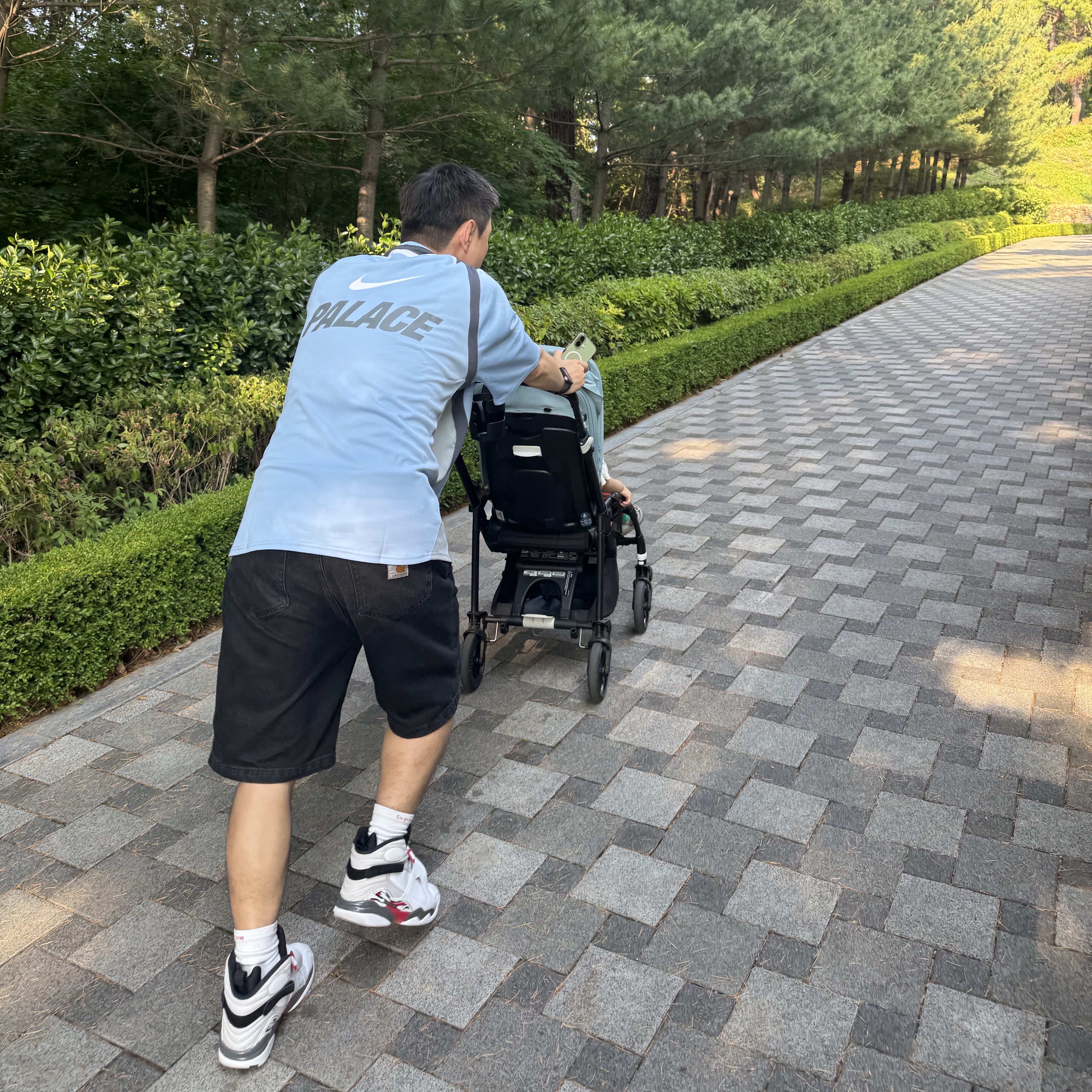 Palace x Nike Jersey Sky Blue - 26SS, Jordan 8 Retro Bugs Bunny 2025 착용 스타일 - 3