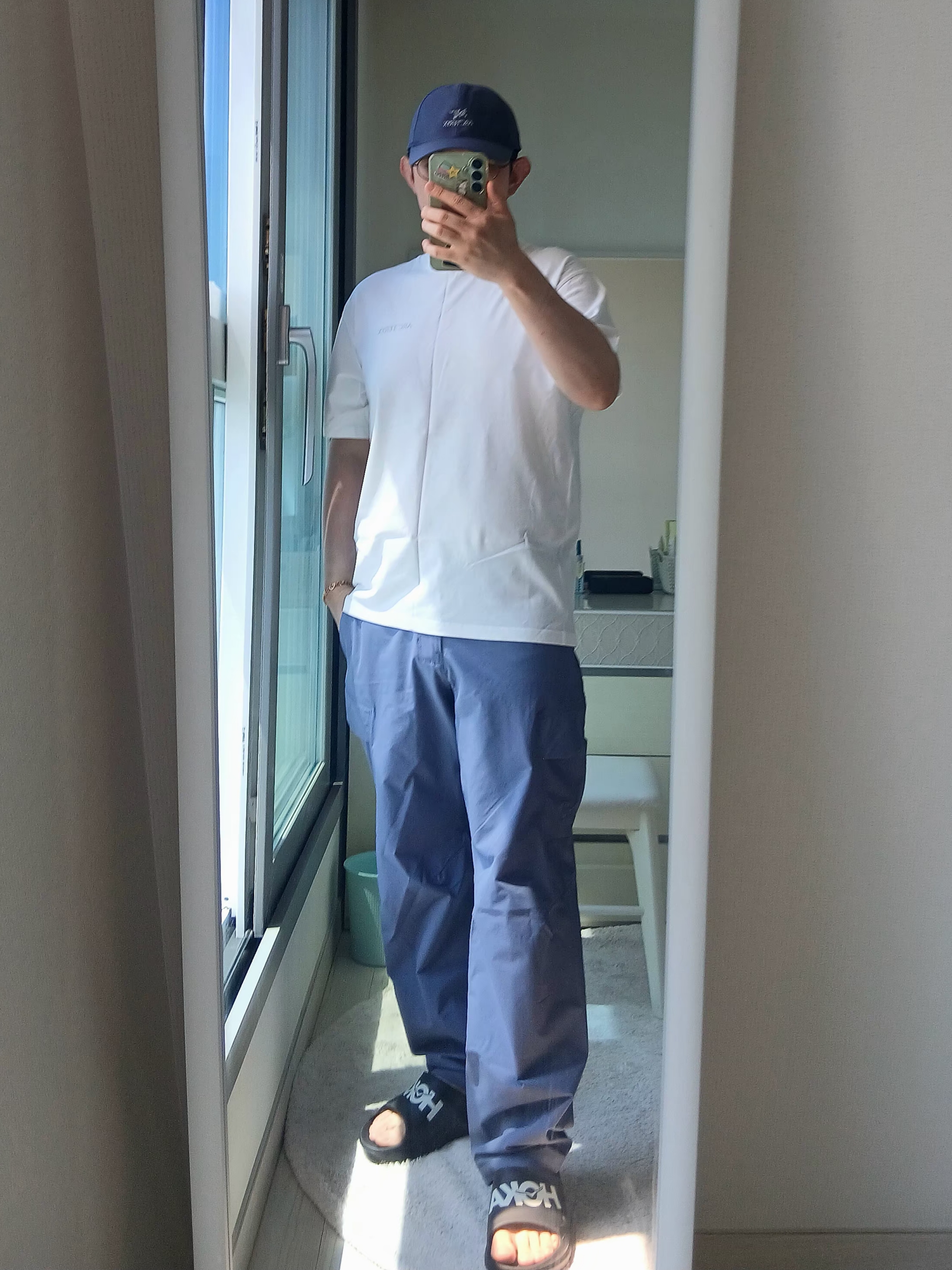 Arc'teryx Bird Word Cap Dk Stratus Habitat, Arc'teryx Kragg SL Cotton Blurred Bird SS T-Shirt White Light Atmos 착용 스타일 - 10