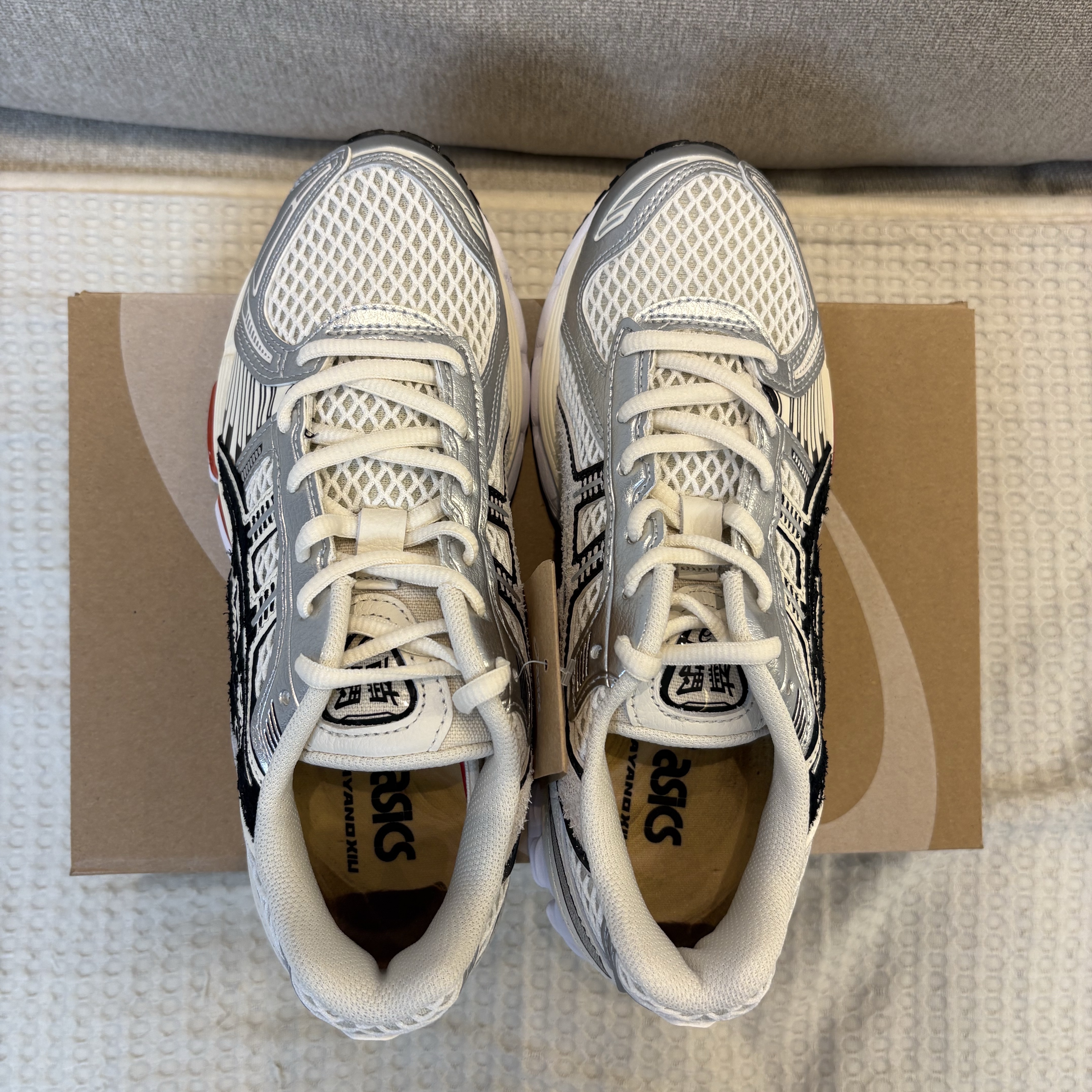 Asics x Lapstone & Hammer Gel-Kayano 12.1 White Metallic Silver 착용 스타일 - 6