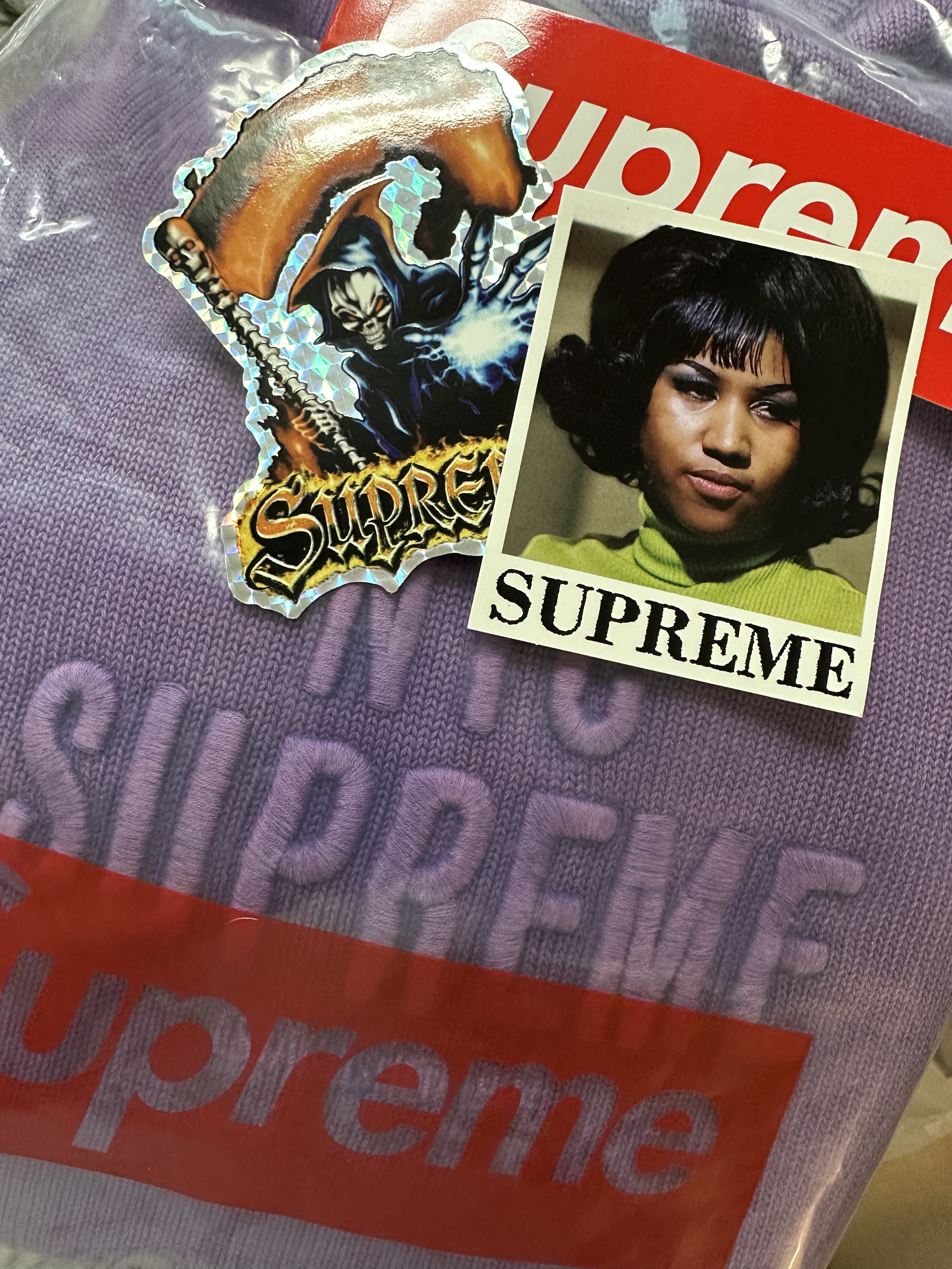 Supreme Overdyed Raised Sweater Purple - 26SS 착용 스타일