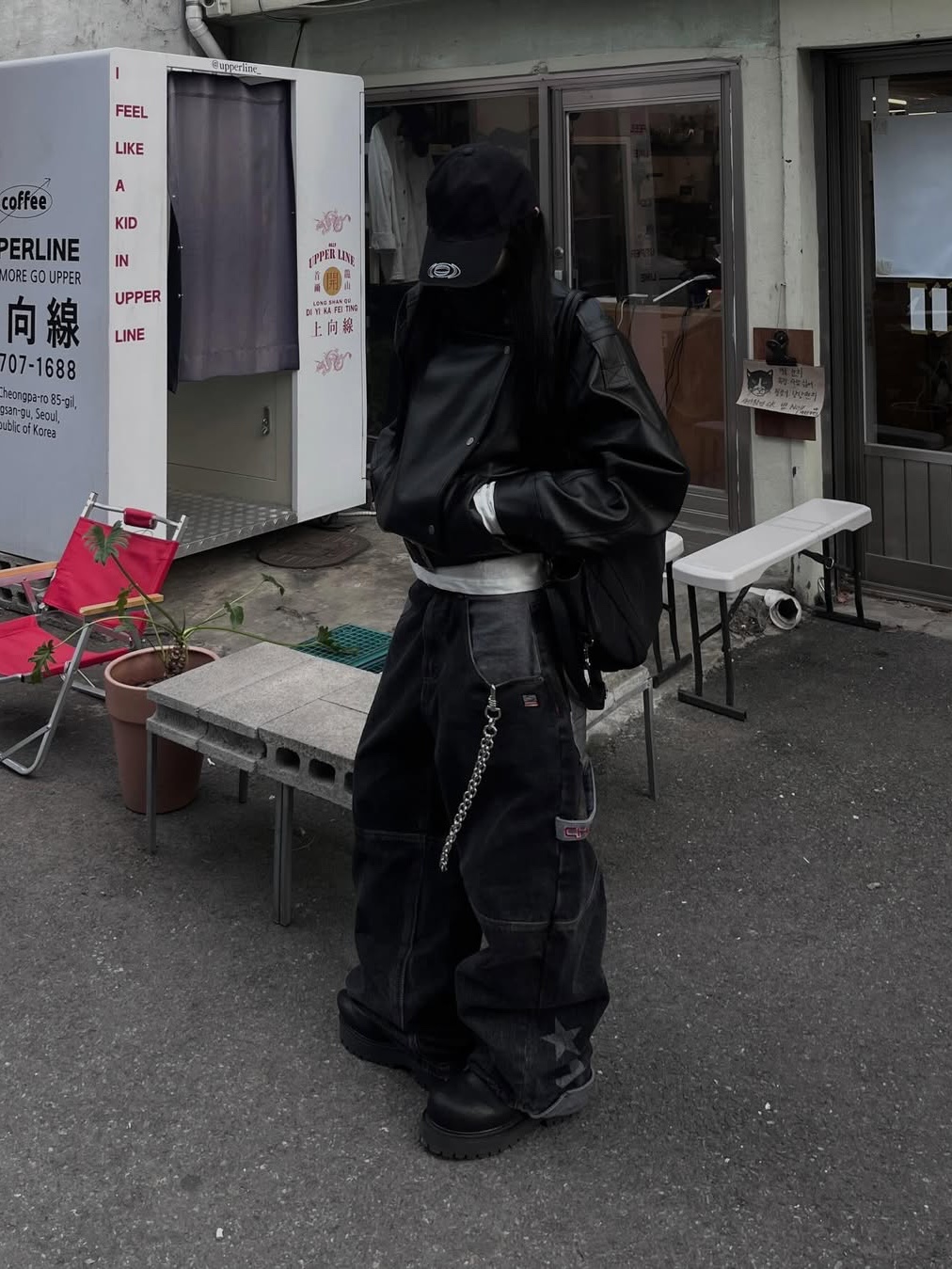 SPORT CHAMBER SC Star Carpenter Denim Pants BLACK 착용 스타일 - 1