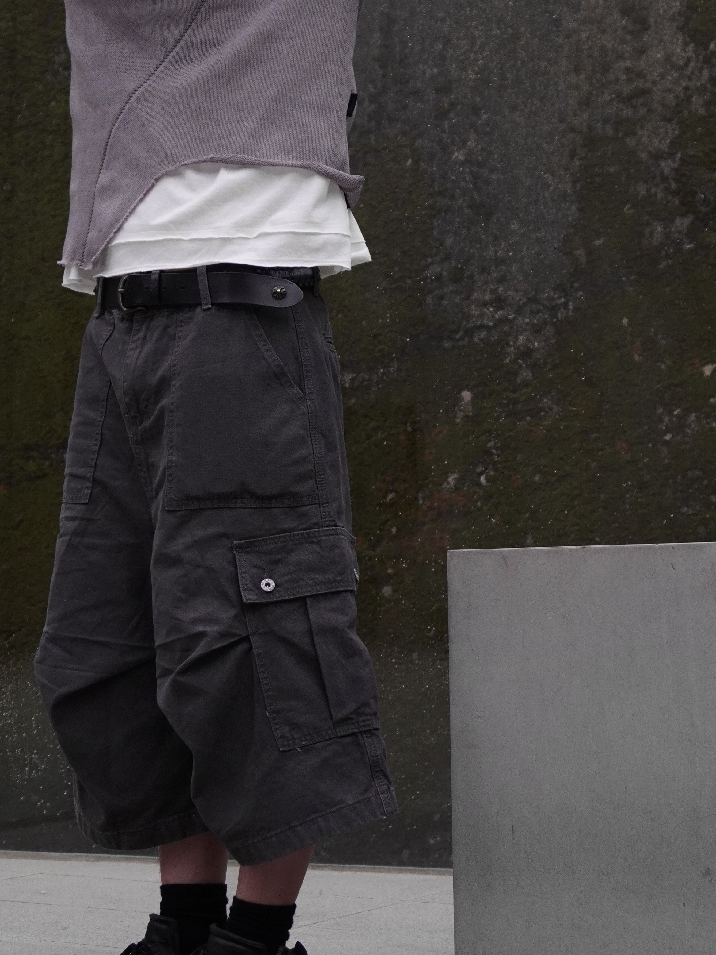 Mea Summer Haze Layered T-Shirt White, Mea Unbalanced Stitch Knit Hoodie Taupe 착용 스타일 - 4