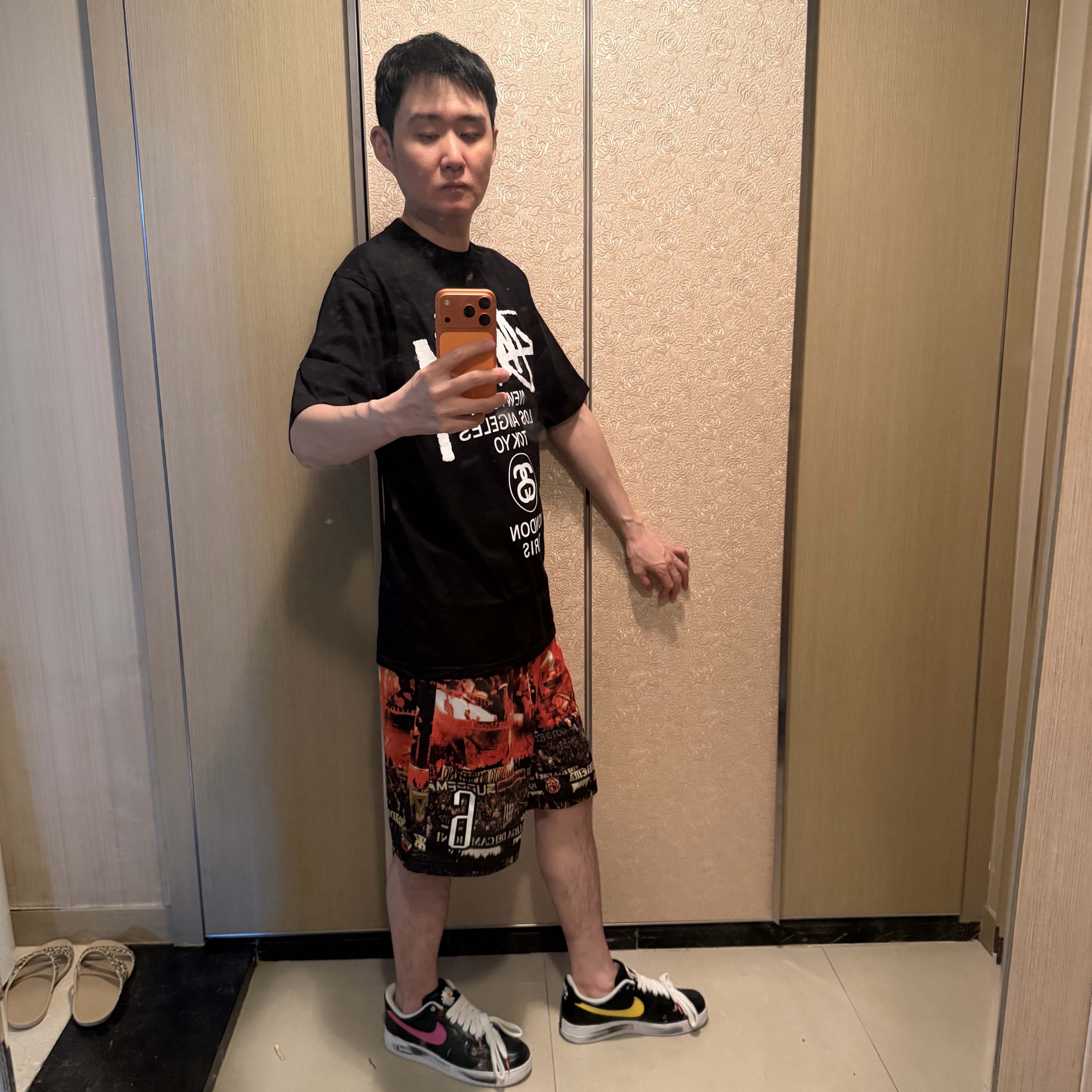 Supreme Vinci Per Noi Soccer Shorts Multicolor - 25SS 착용 스타일 - 2
