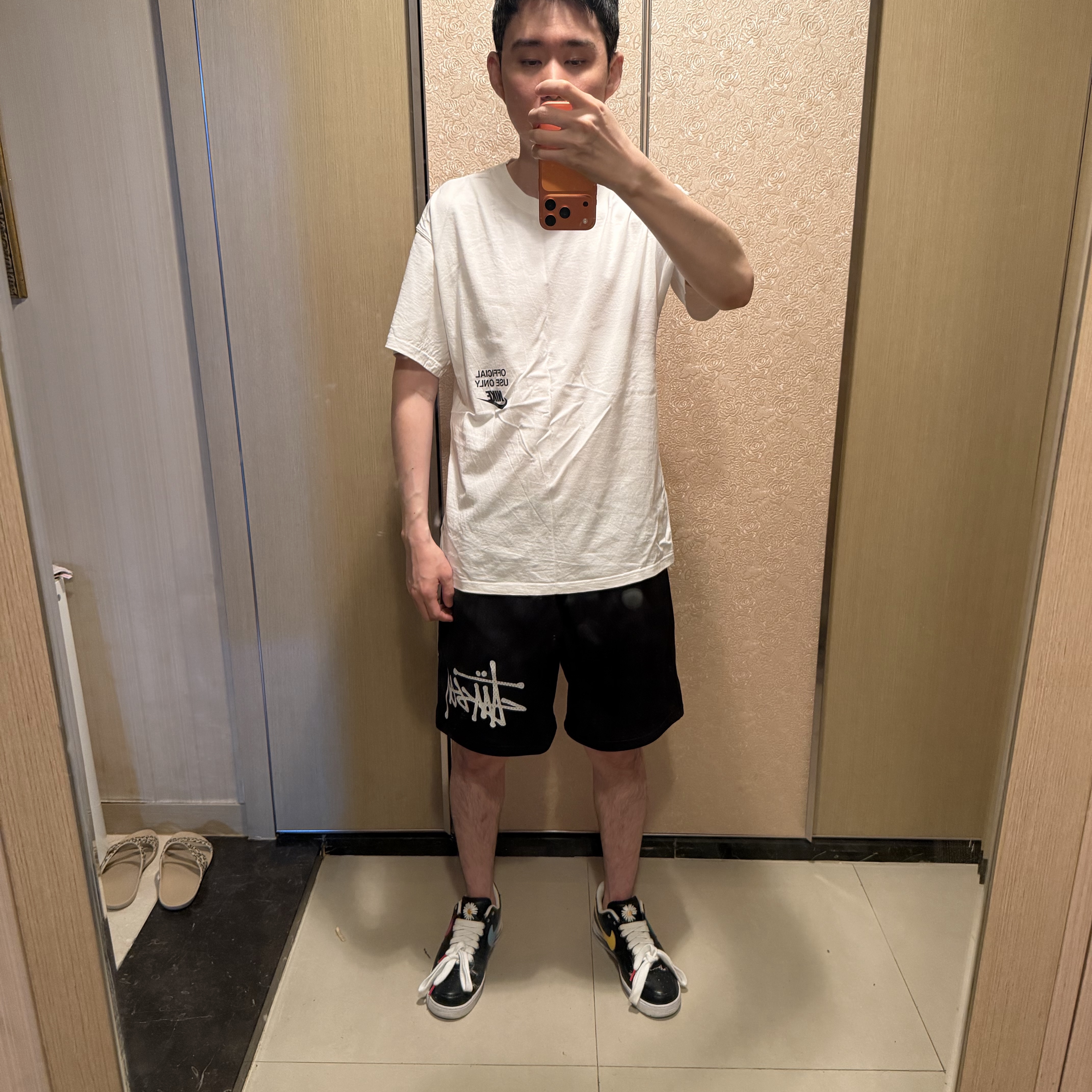Nike NSW T-Shirt White - Asia 착용 스타일 - 1