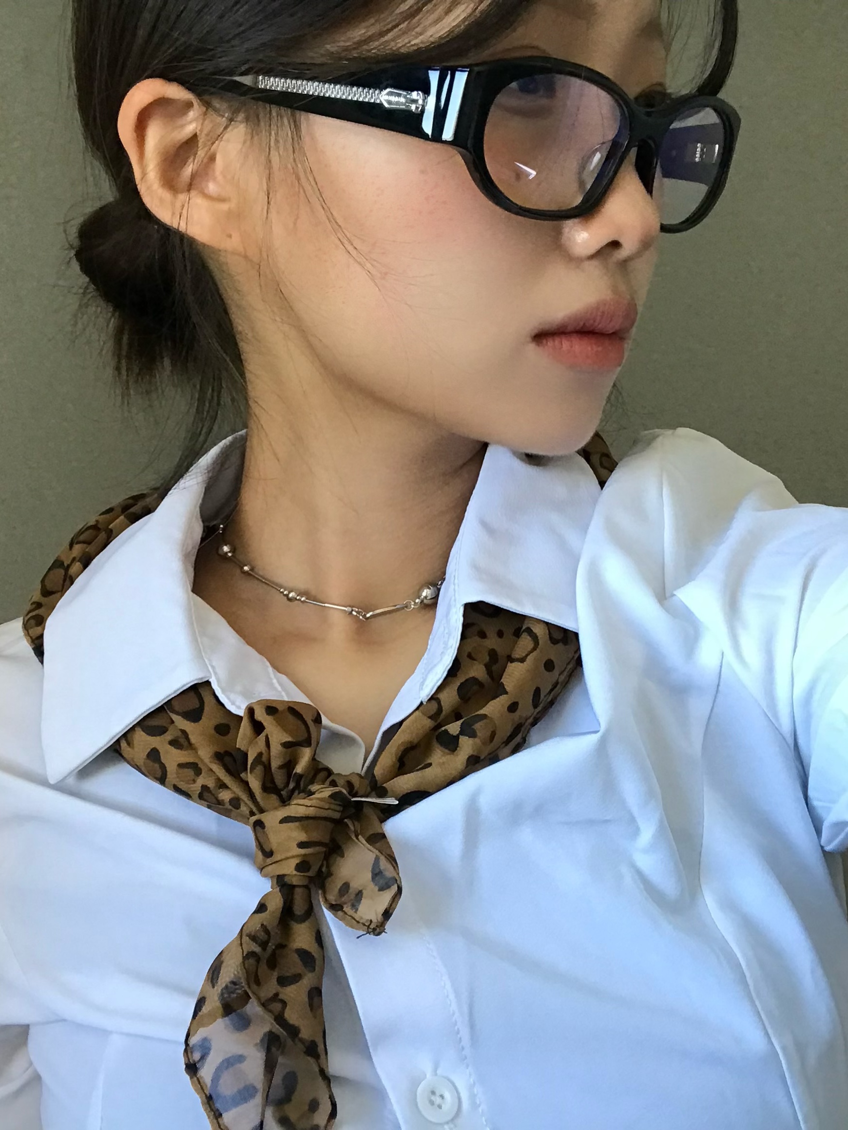 Riomeu Silver Melody Necklace 착용 스타일 - 2