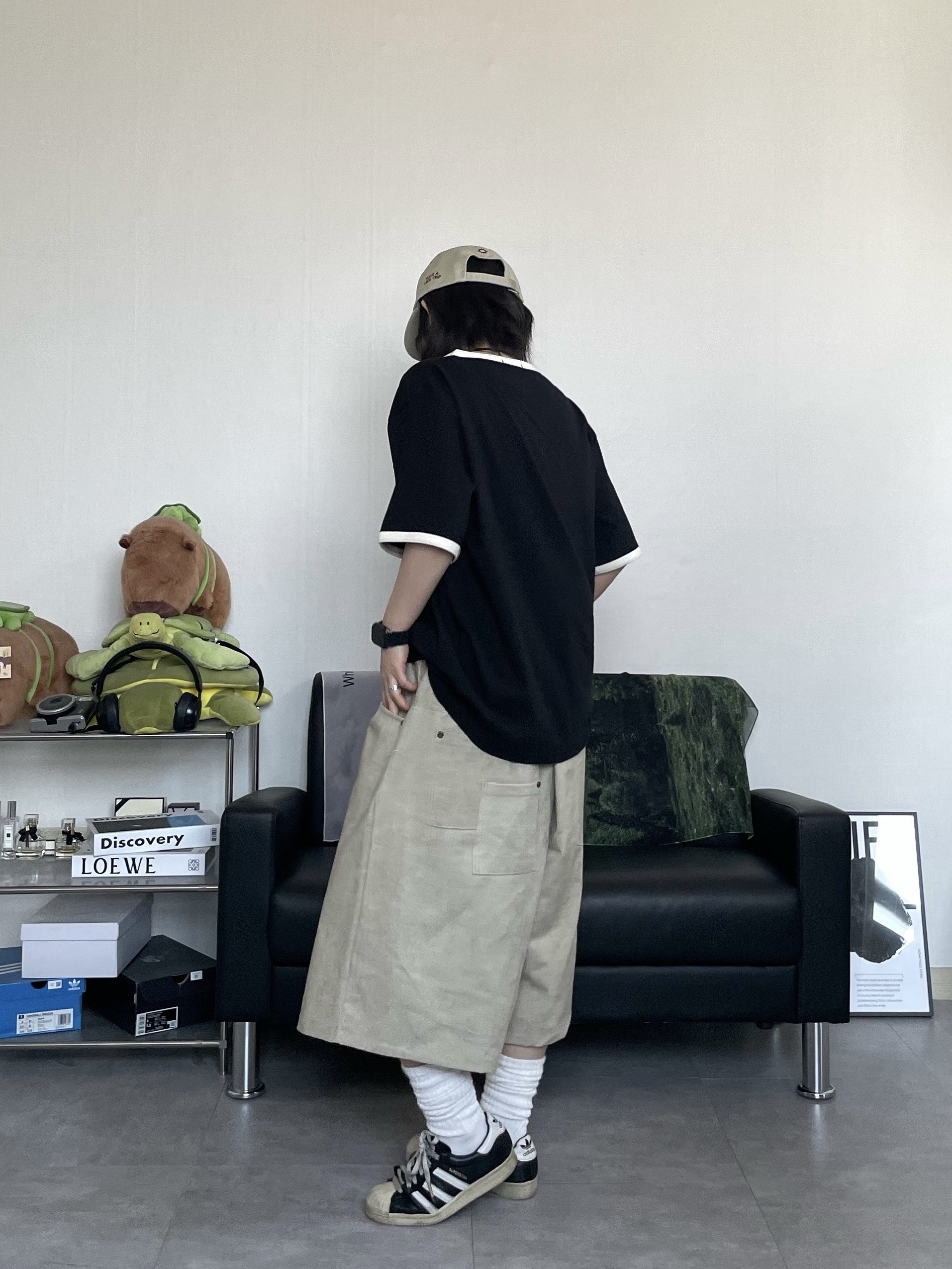 Hello Sunrise H Logo Cotton Relaxed Fit 6Panel Cap Beige 착용 스타일 - 7