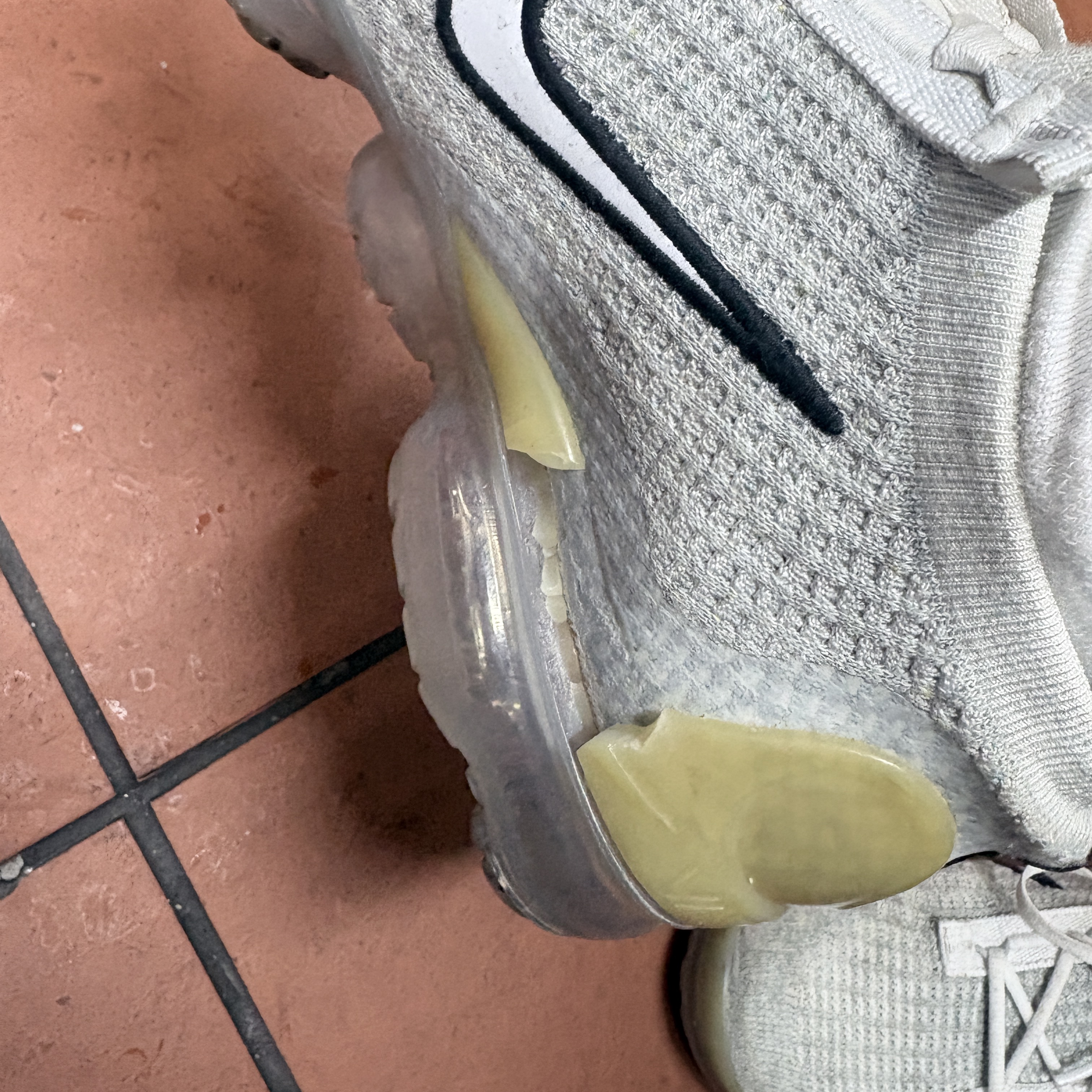 Nike Air VaporMax 2021 Flyknit White 착용 스타일 - 2