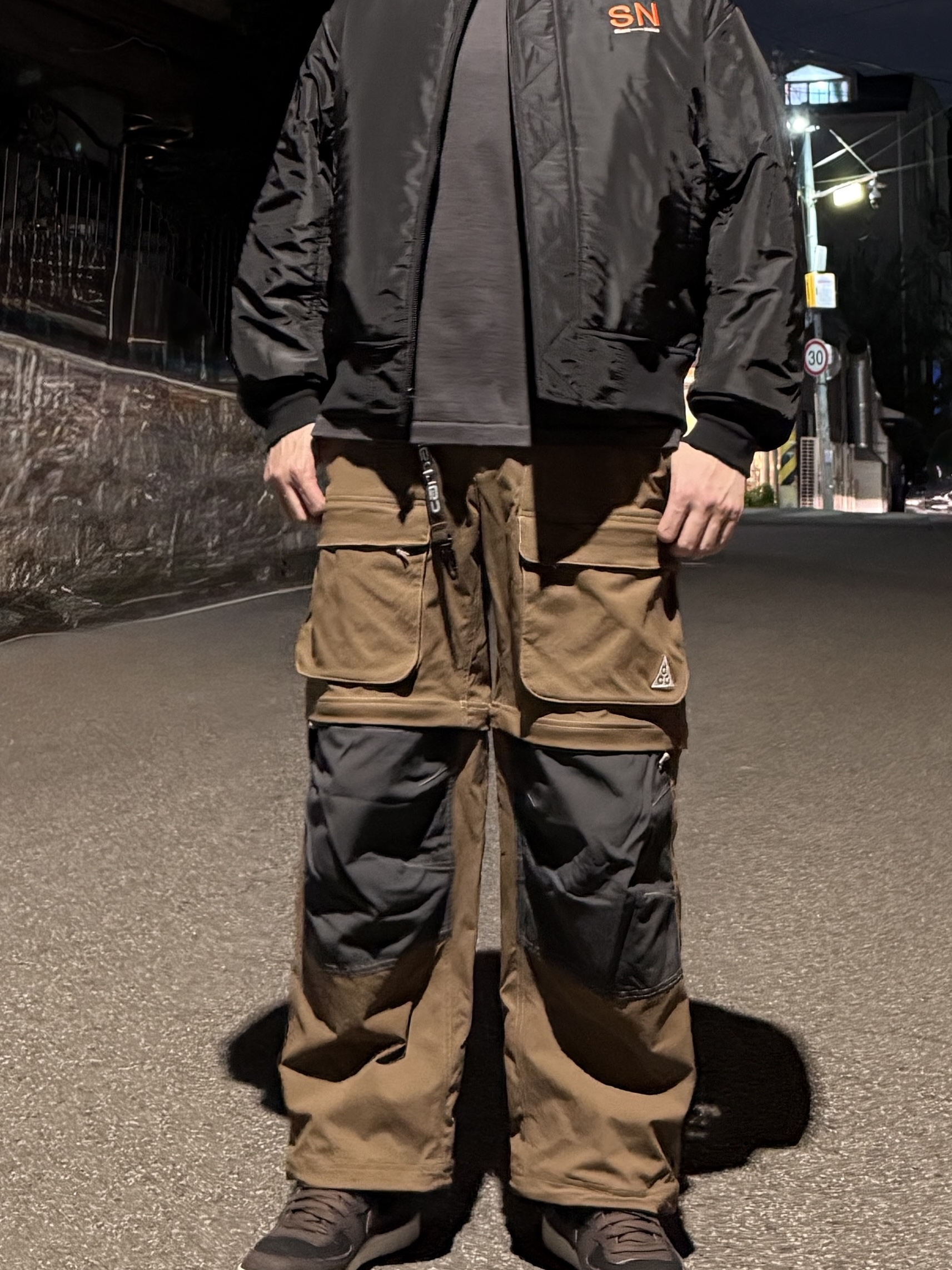 Carhartt WIP Jaden Keyholder Liberica Air Sky 착용 스타일