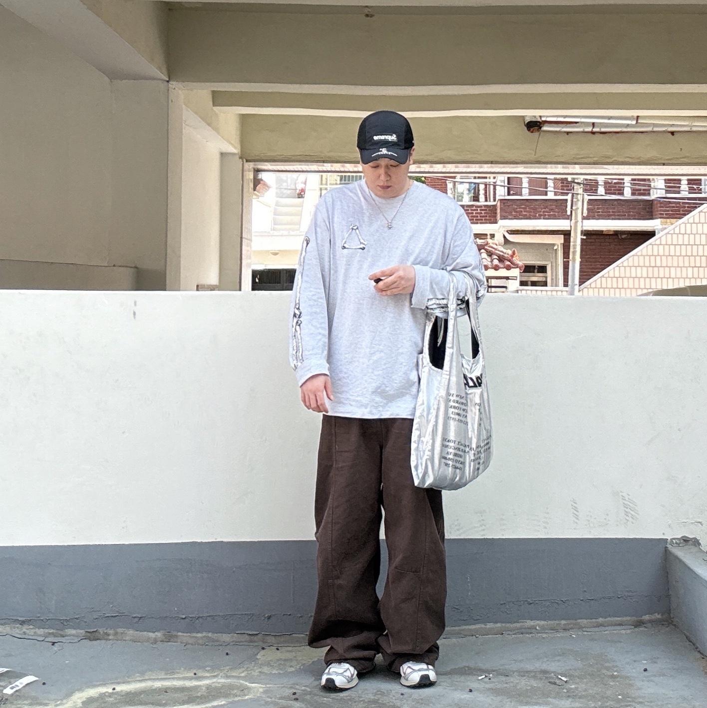 Supreme Mesh Side Panel Camp Cap Black - 24SS, Salomon Advanced XT-Whisper Almond Milk Footwear Silver 착용 스타일 - 2