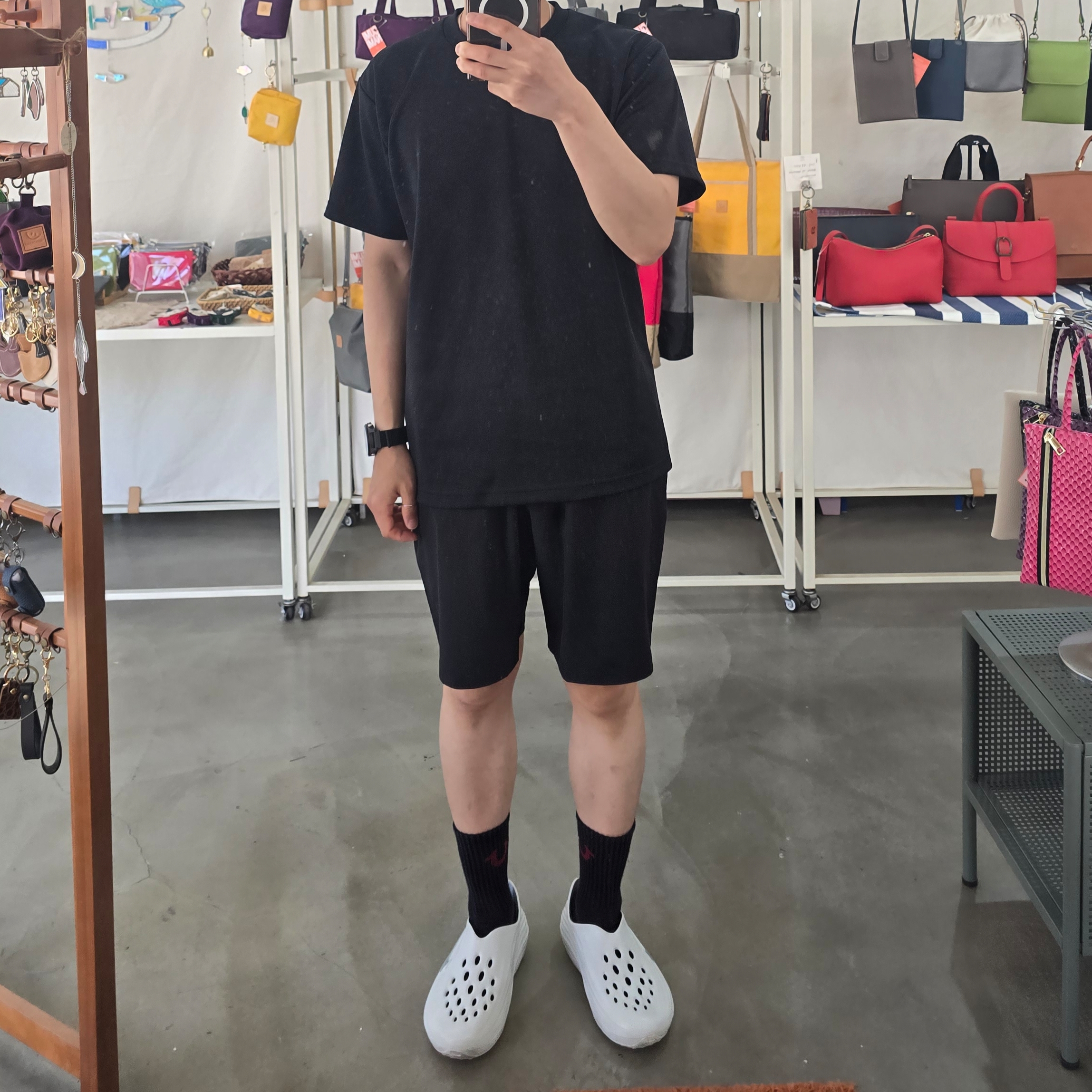 Glimmer Dry Round T-Shirt Black (2Pack) 착용 스타일