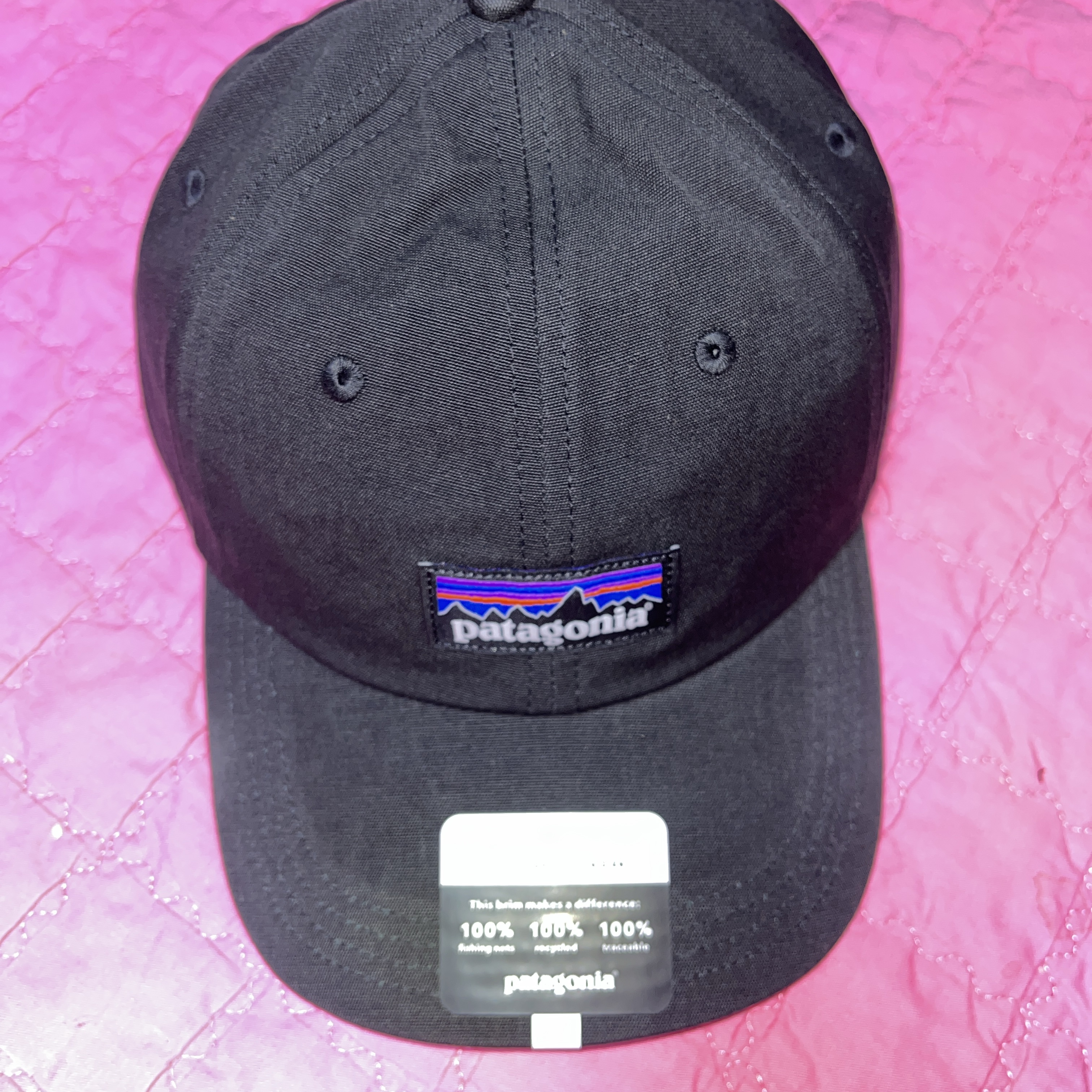 Patagonia P-6 Label Trad Cap Black 착용 스타일