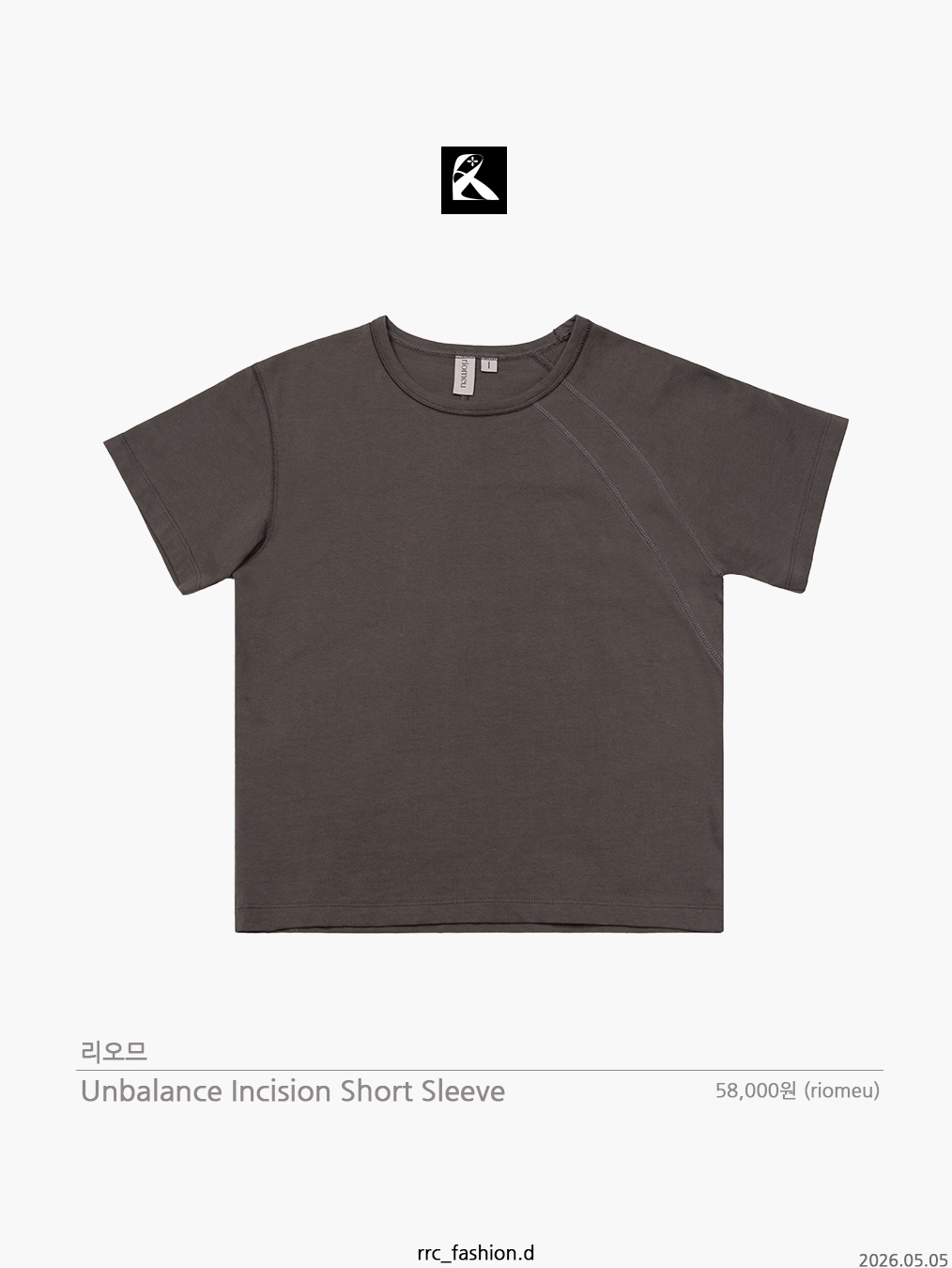NOMANUAL W.B T-shirt Black, Riomeu Unbalance Incision Short Sleeve Chacoal 착용 스타일 - 3