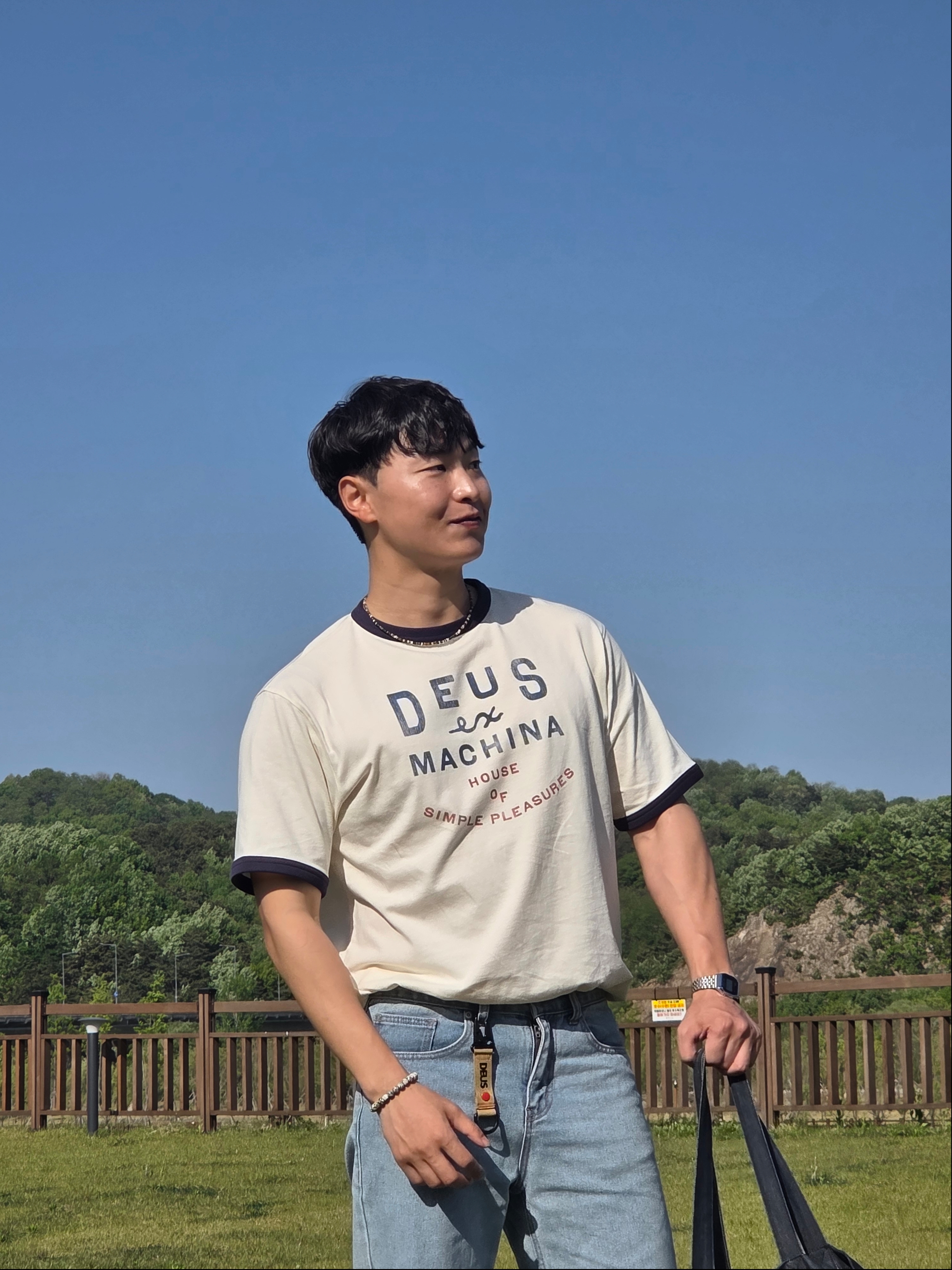 Deus Ex Machina House of Simple Pleasures Ringer T-Shirt Ivory, Musinsa Standard Straight Denim Pants Light Indigo 착용 스타일 - 4