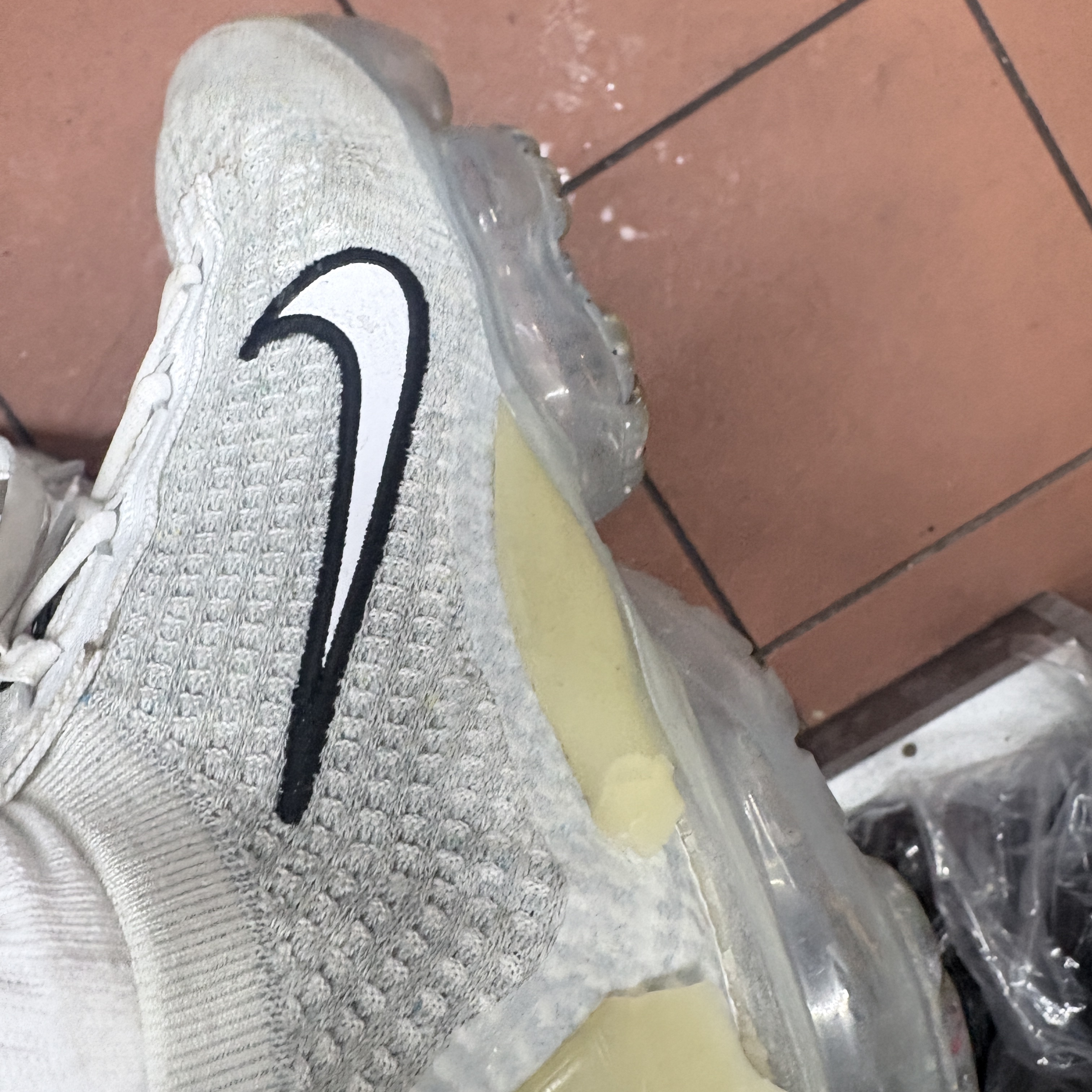 Nike Air VaporMax 2021 Flyknit White 착용 스타일 - 5