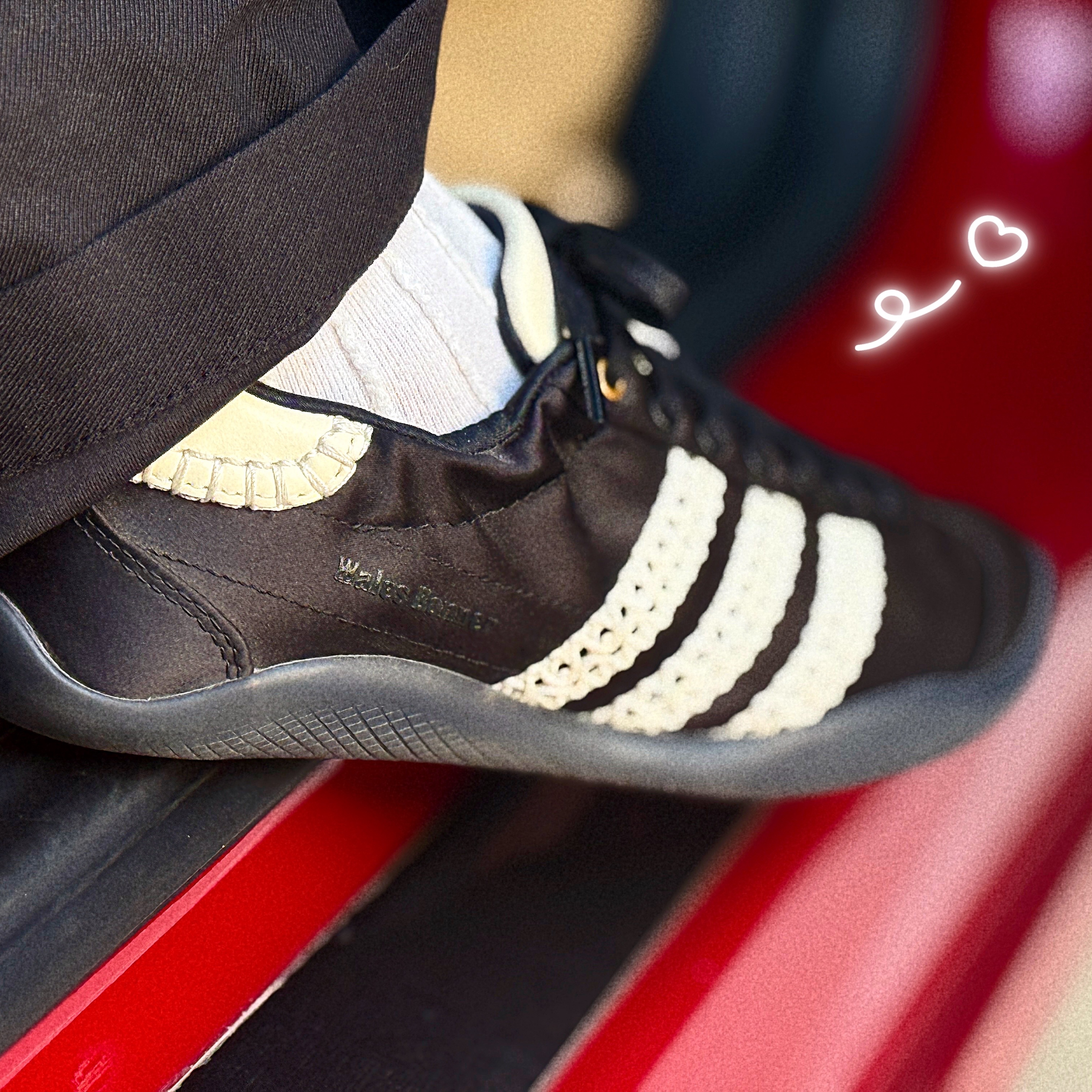 Adidas x Wales Bonner Karintha Satin Core Black Dark Brown 착용 스타일