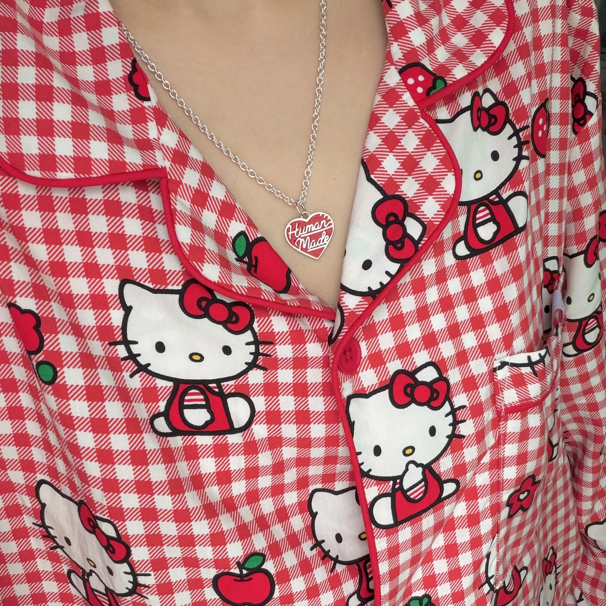 Human Made Heart Silver Necklace Red 착용 스타일