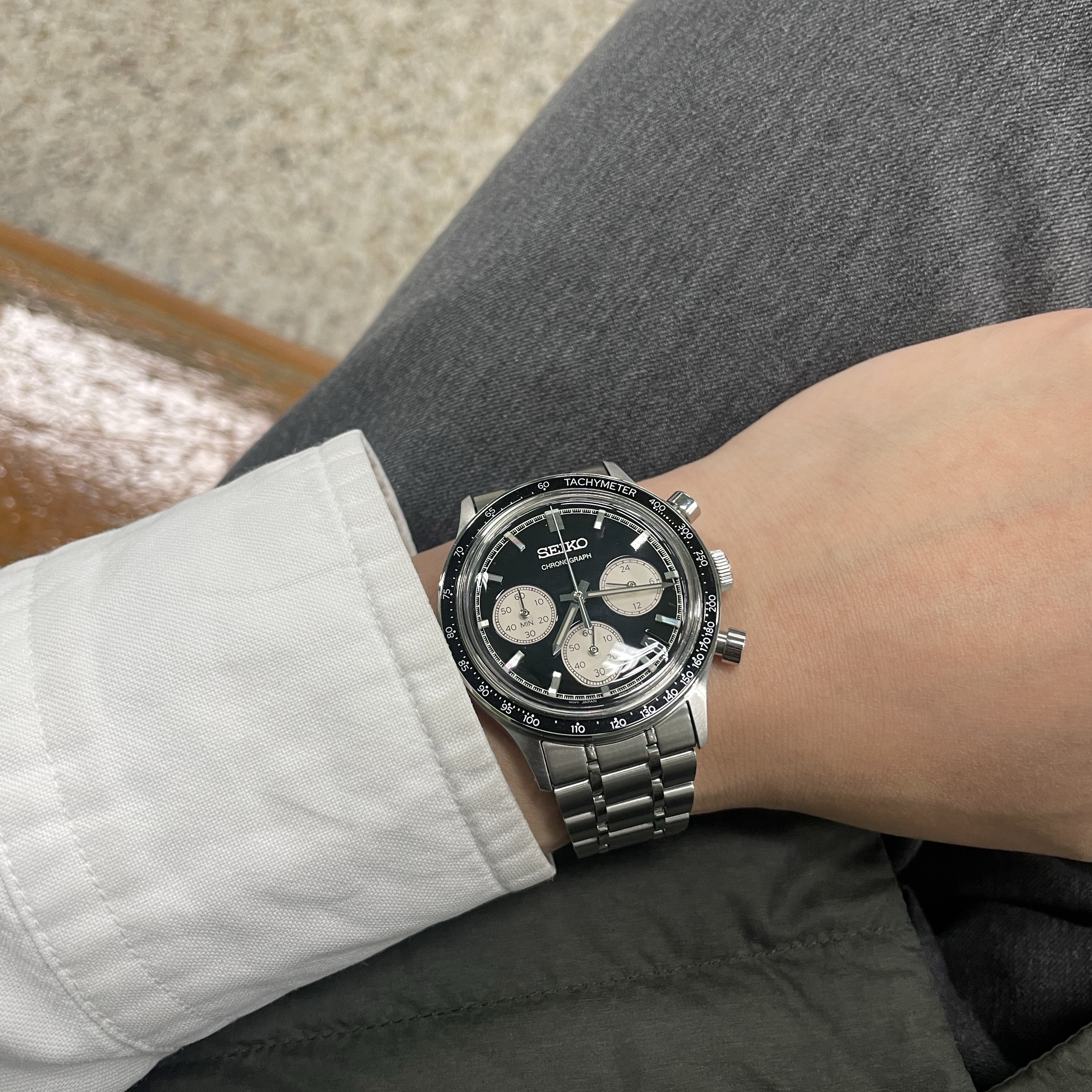 Seiko SSB479 38.7mm Stainless Steel Black 착용 스타일 - 2
