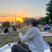 KREAM 프로필 이미지