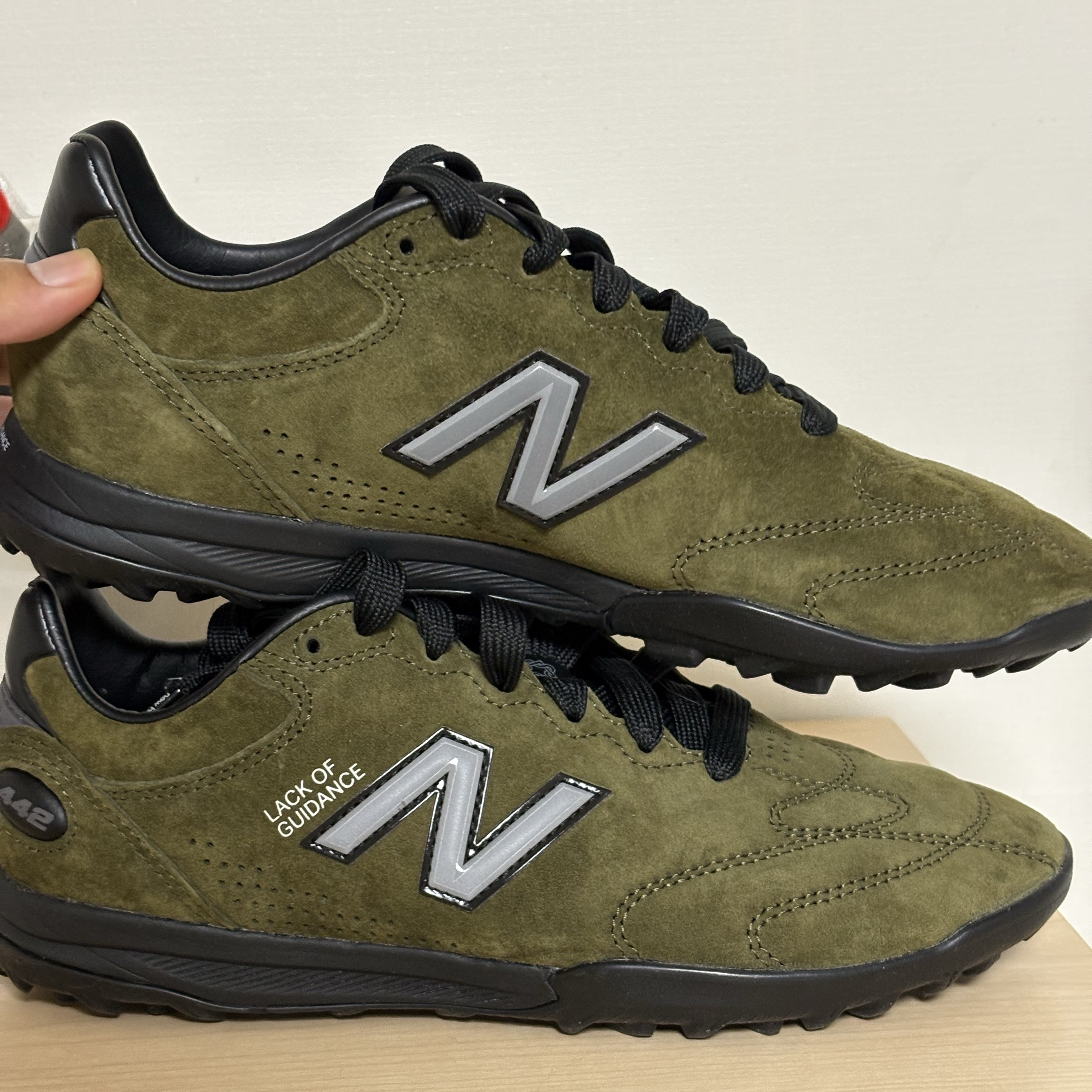 New Balance x Lack of Guidance 442 Elite Military Green 착용 스타일