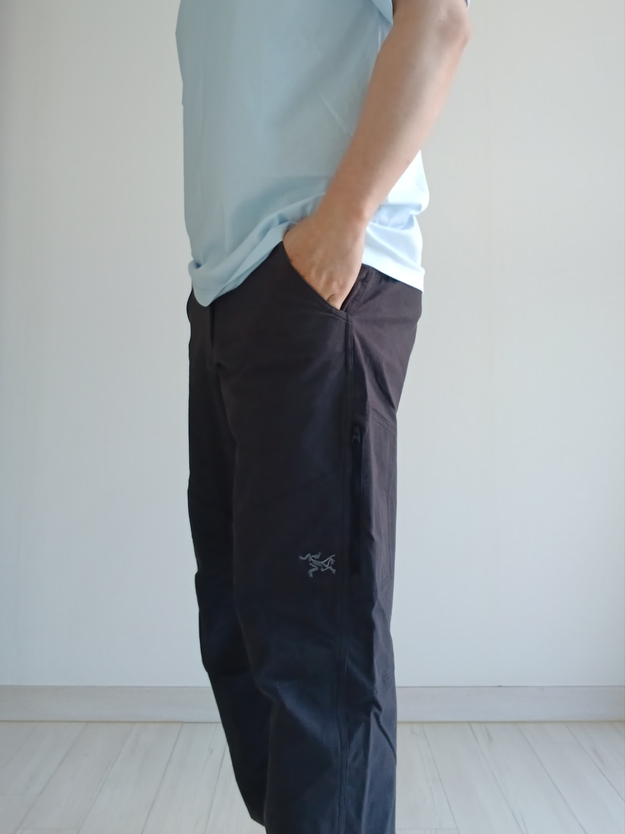 Arc'teryx Small Bird Cap Black, Arc'teryx Kragg SL Cotton Bird Word SS T-Shirt Alpine Blue Stone Red 착용 스타일 - 8