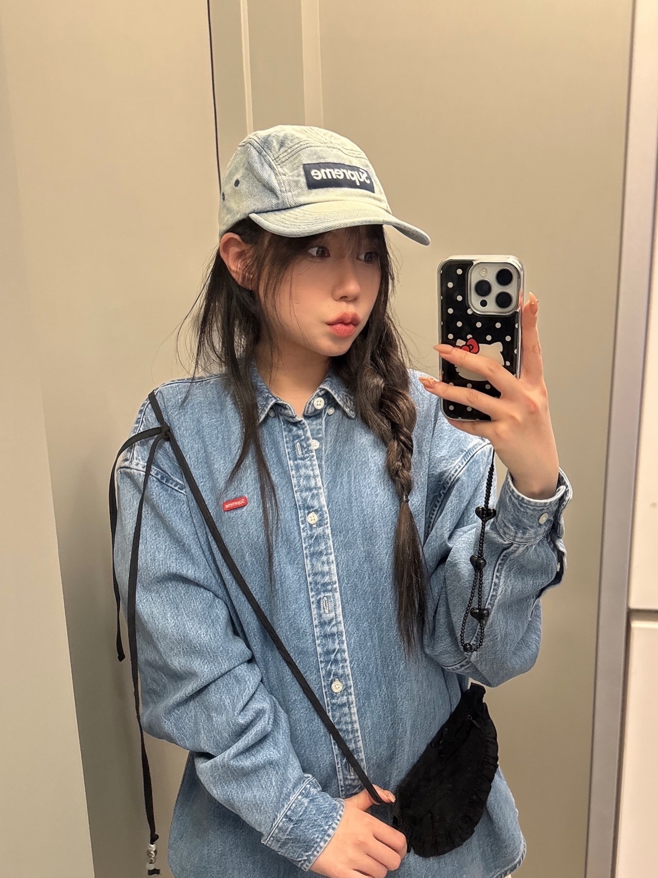 Supreme Washed Chino Twill Camp Cap Denim - 25FW, Supreme Small Box Denim Shirt Washed Indigo - 25SS 착용 스타일 - 2
