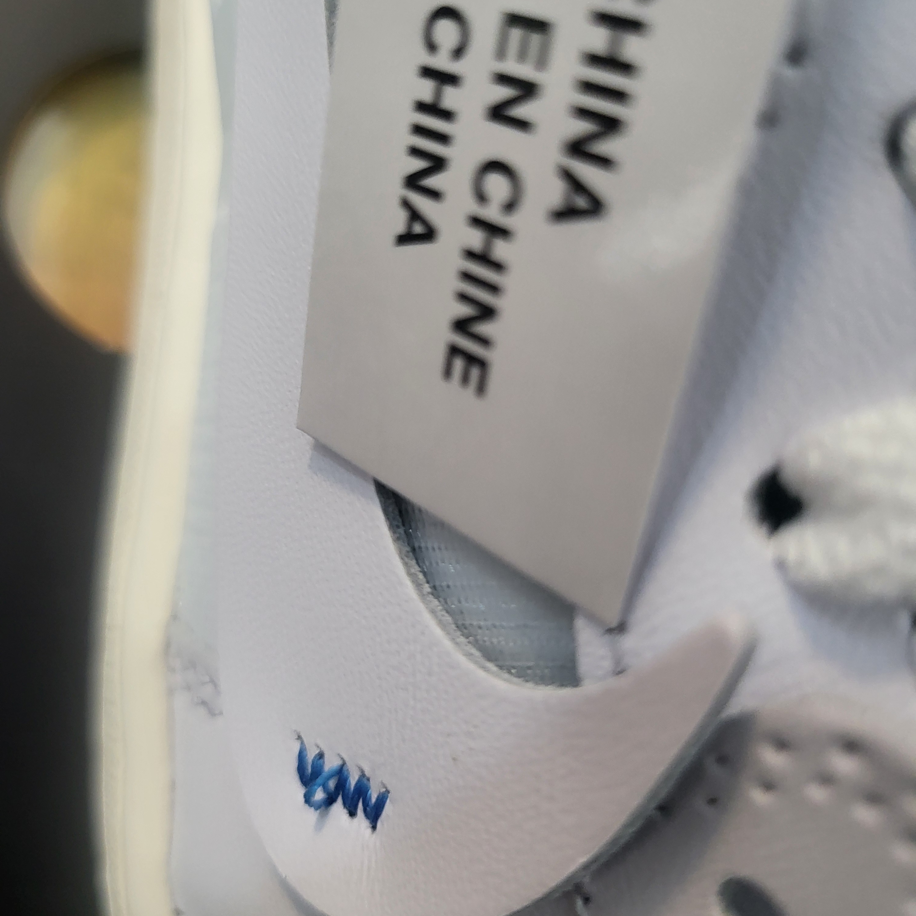Jordan 1 x Virgil Abloh Archive Retro High Alaska White 착용 스타일 - 3