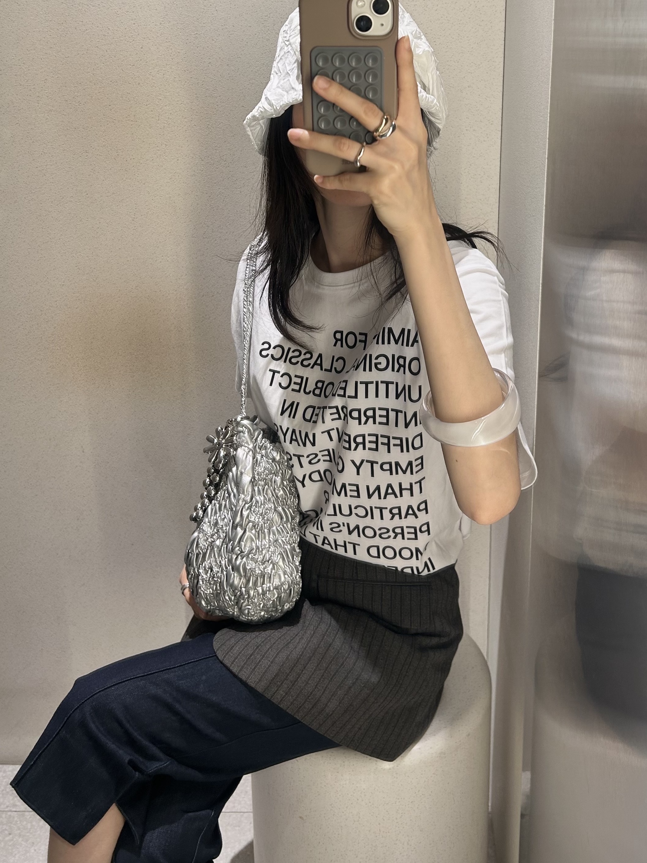 MILLO WOMEN Lettering Archive T-shirts White 착용 스타일 - 4