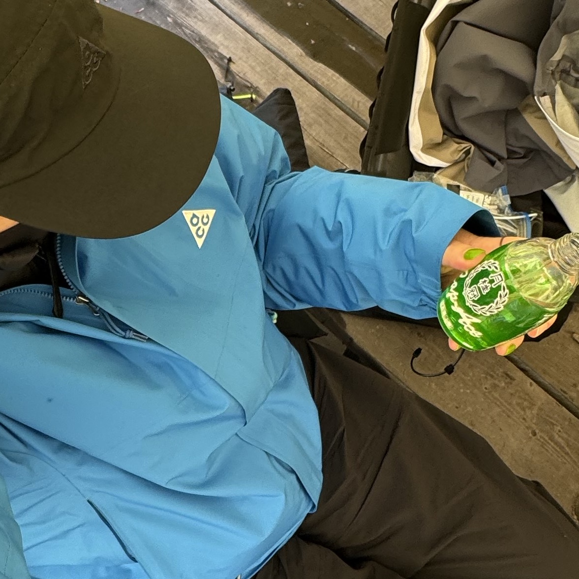 Nike ACG Storm-Fit ADV Cascade Rains Full Zip Jacket Light Photo Blue Summit White - Asia, Nike ACG Warm AW84 Cap Black Anthracite 착용 스타일