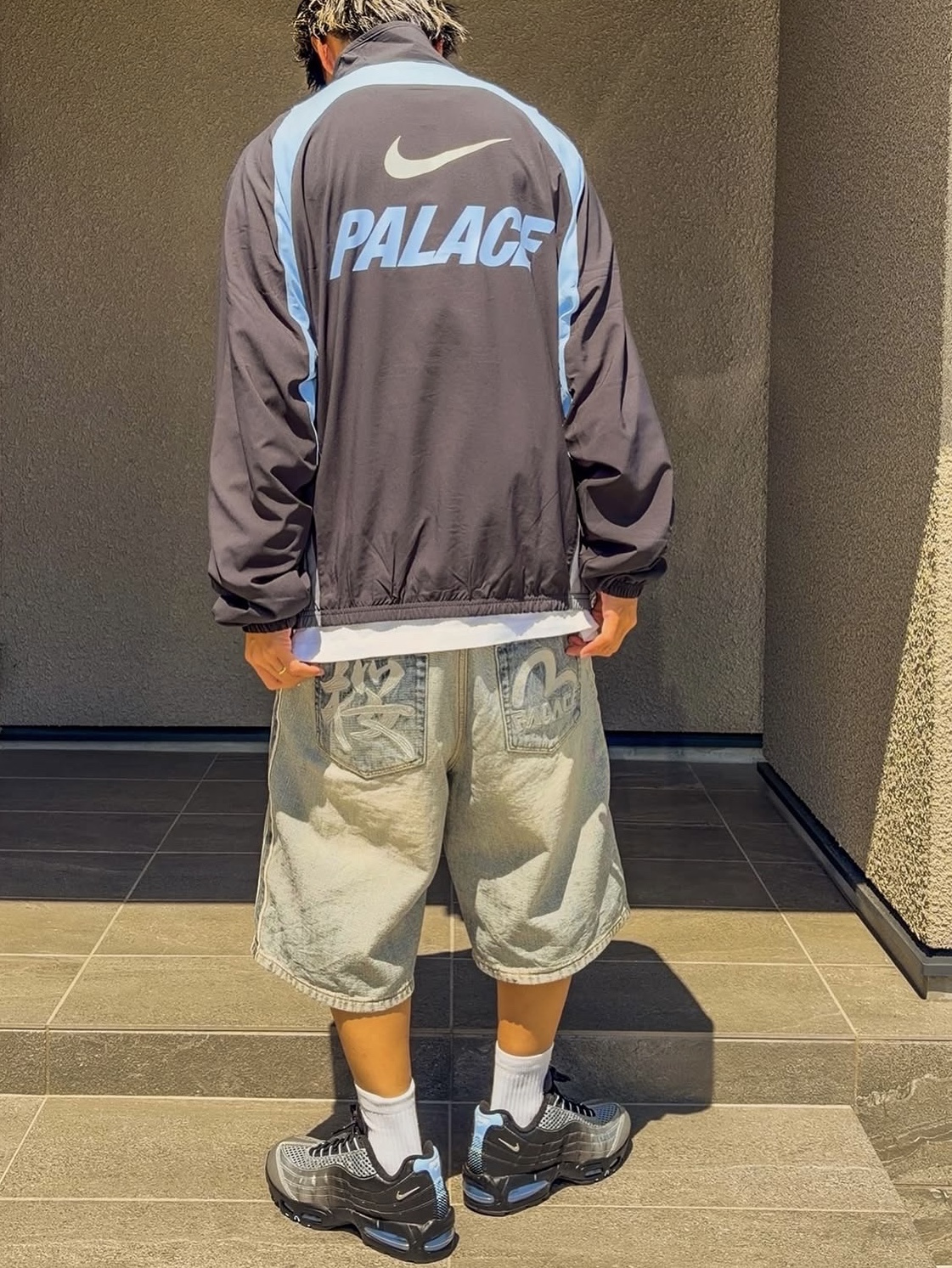 Nike x Palace Air Max 95 Metallic Silver Aluminum, Palace x Nike Track Jacket Black - 26SS 착용 스타일