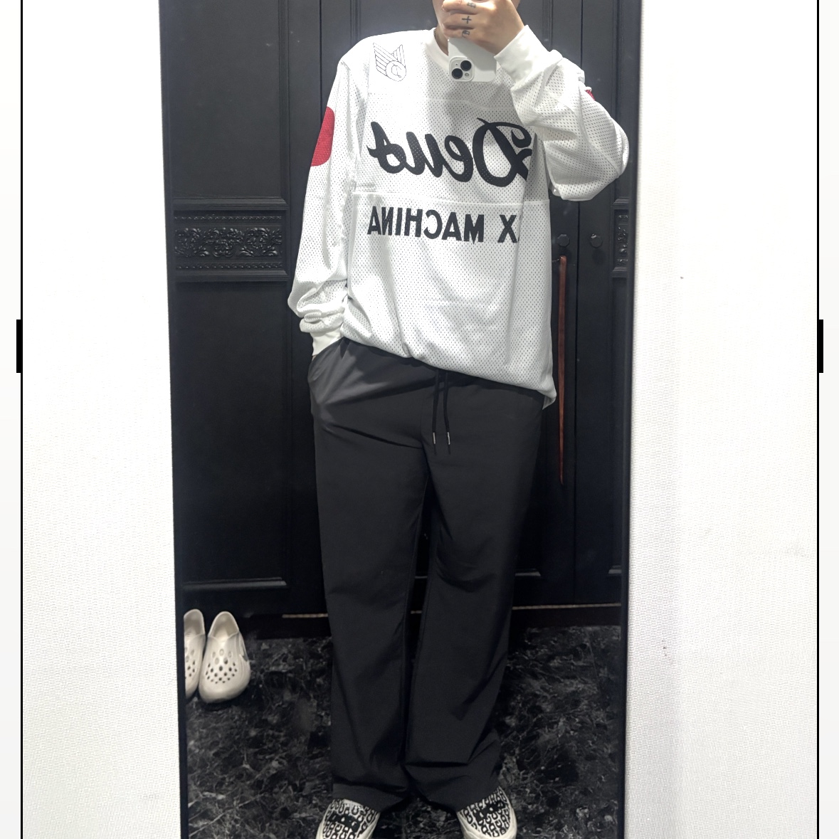 Deus Ex Machina Saber Moto Jersey White, Vans Vault x CDG OG Authentic LX White Black 착용 스타일