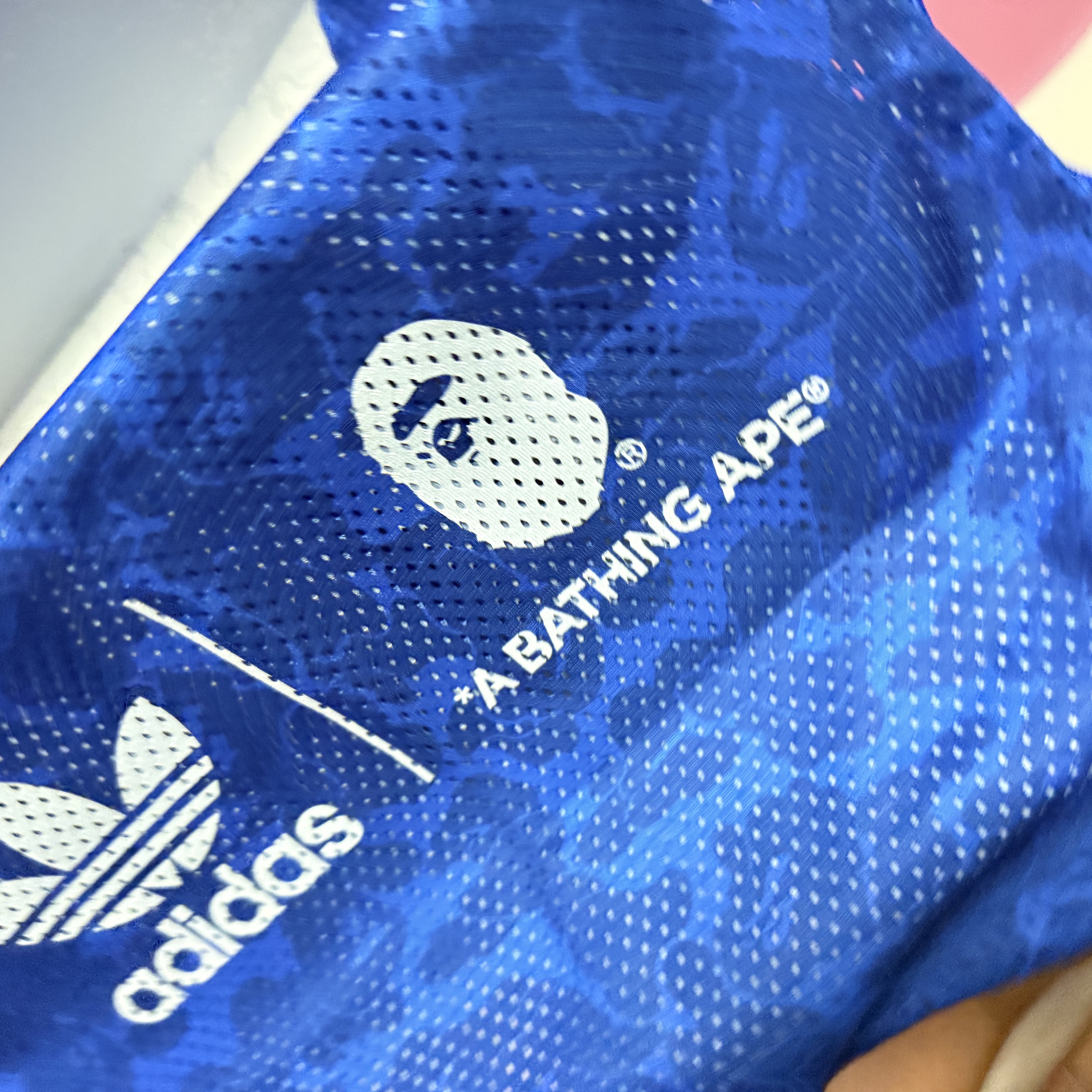 Adidas x BAPE Lawsuit Shadow Green Cloud White 착용 스타일 - 2