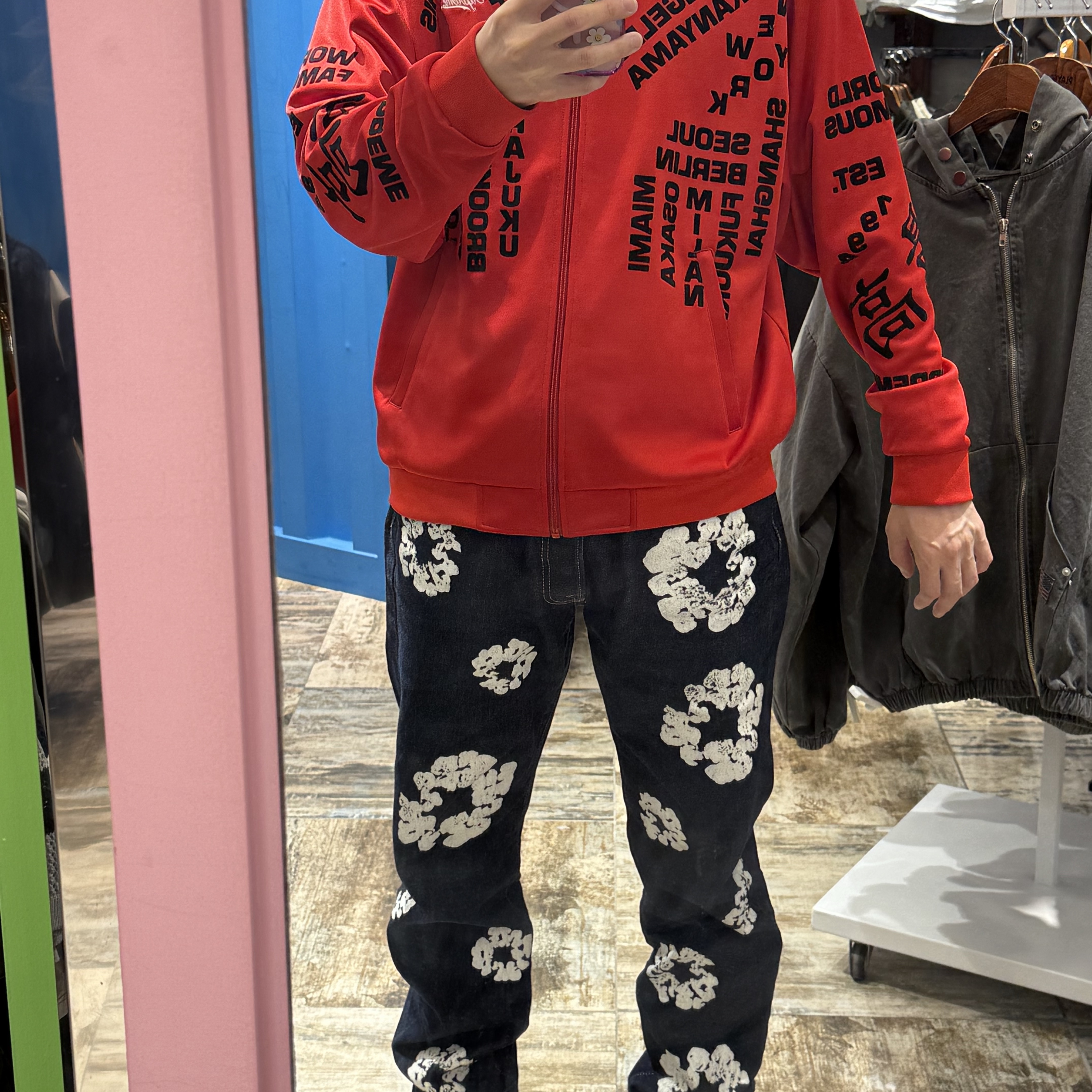 Supreme Worldwide Tricot Track Jacket Red - 25SS 착용 스타일 - 5