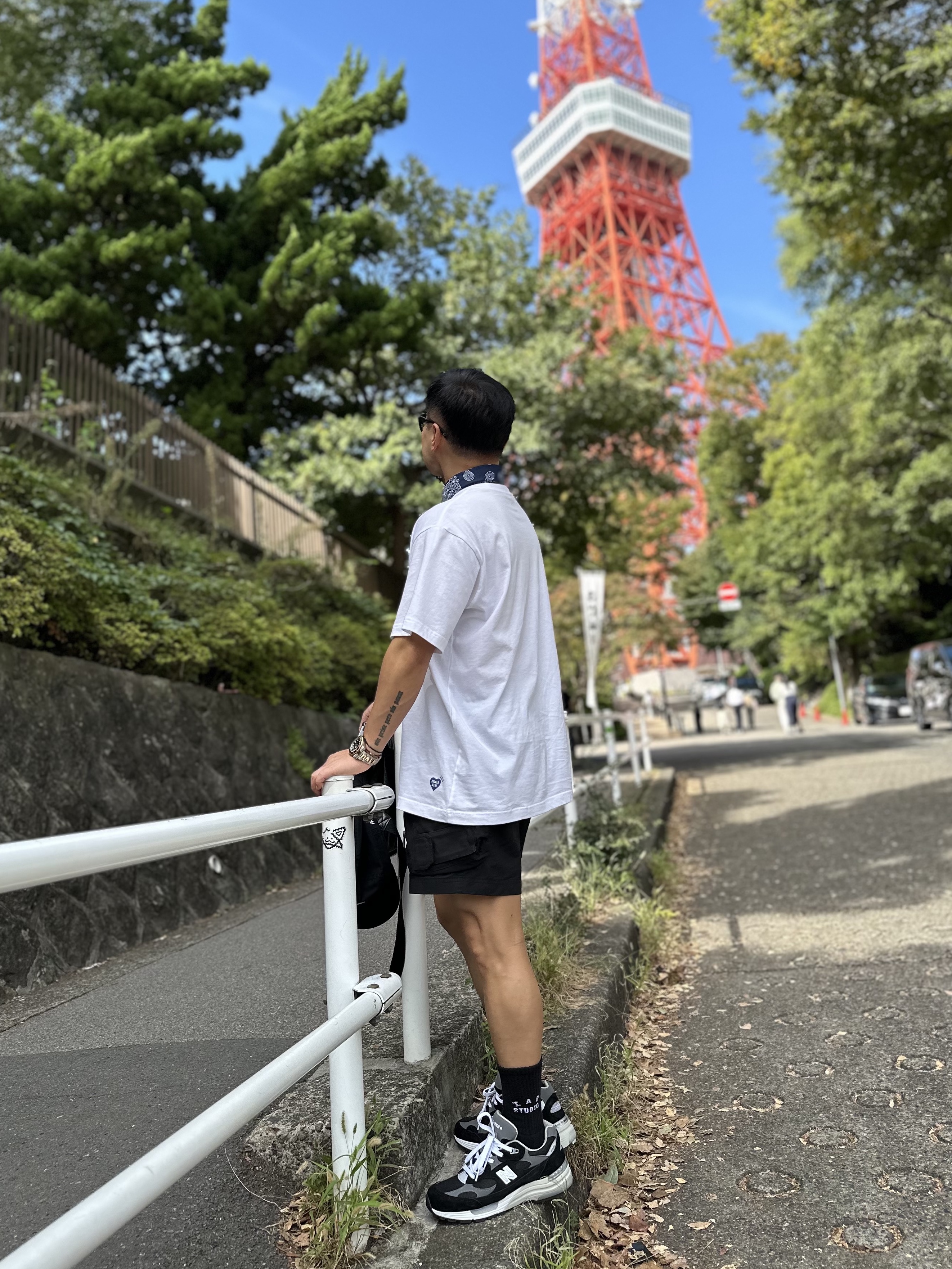 Human Made T-Shirts White (3 Pack), New Balance 992 Made in USA Core Black Grey 착용 스타일