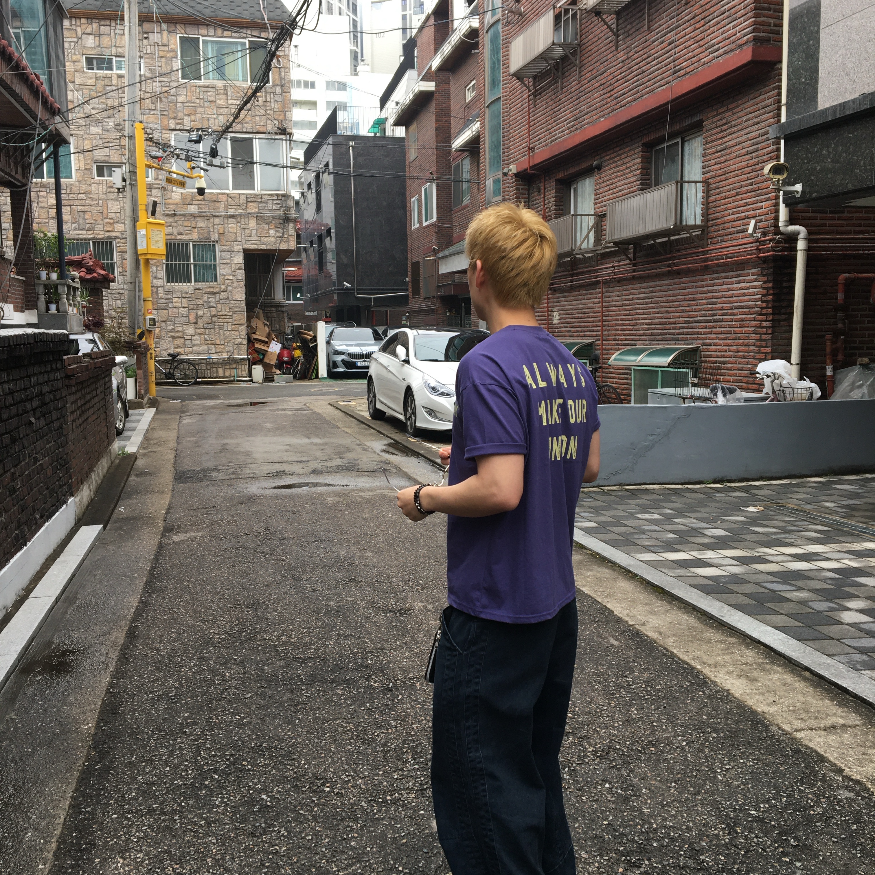 AMOU Holiday Half T- Shirts Purple 착용 스타일 - 3