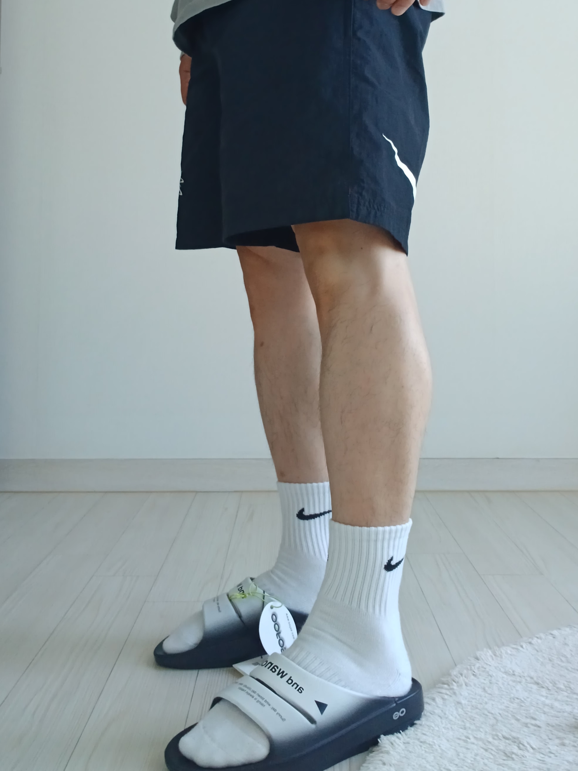Stussy Basic Stussy Pigment Dyed LS T-Shirt Grey 2022, Nike x Stussy Shorts Black (FJ9167-010) 착용 스타일 - 5