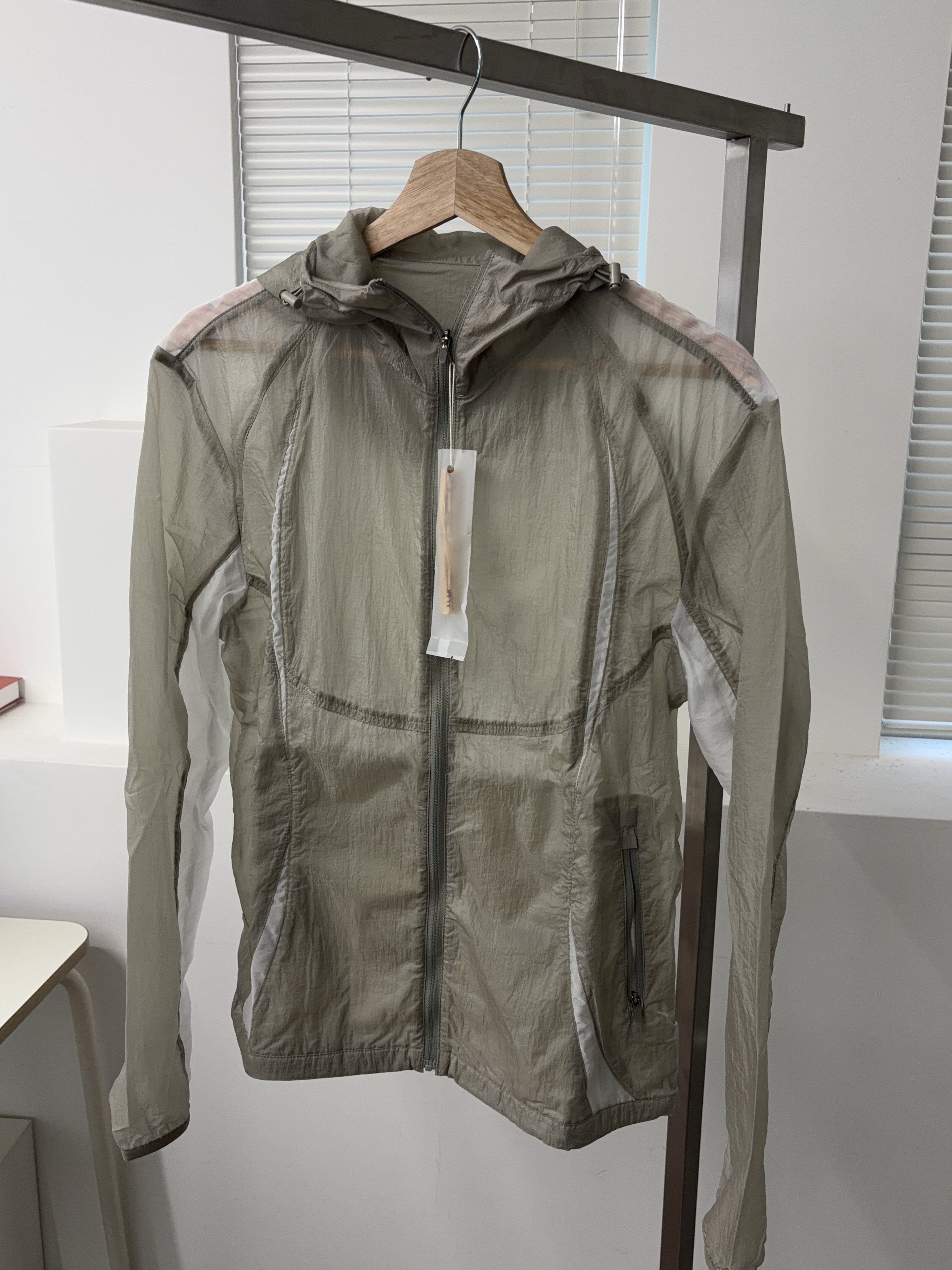 Xlim EP.6 07 Jacket Olive Gray 착용 스타일 - 1