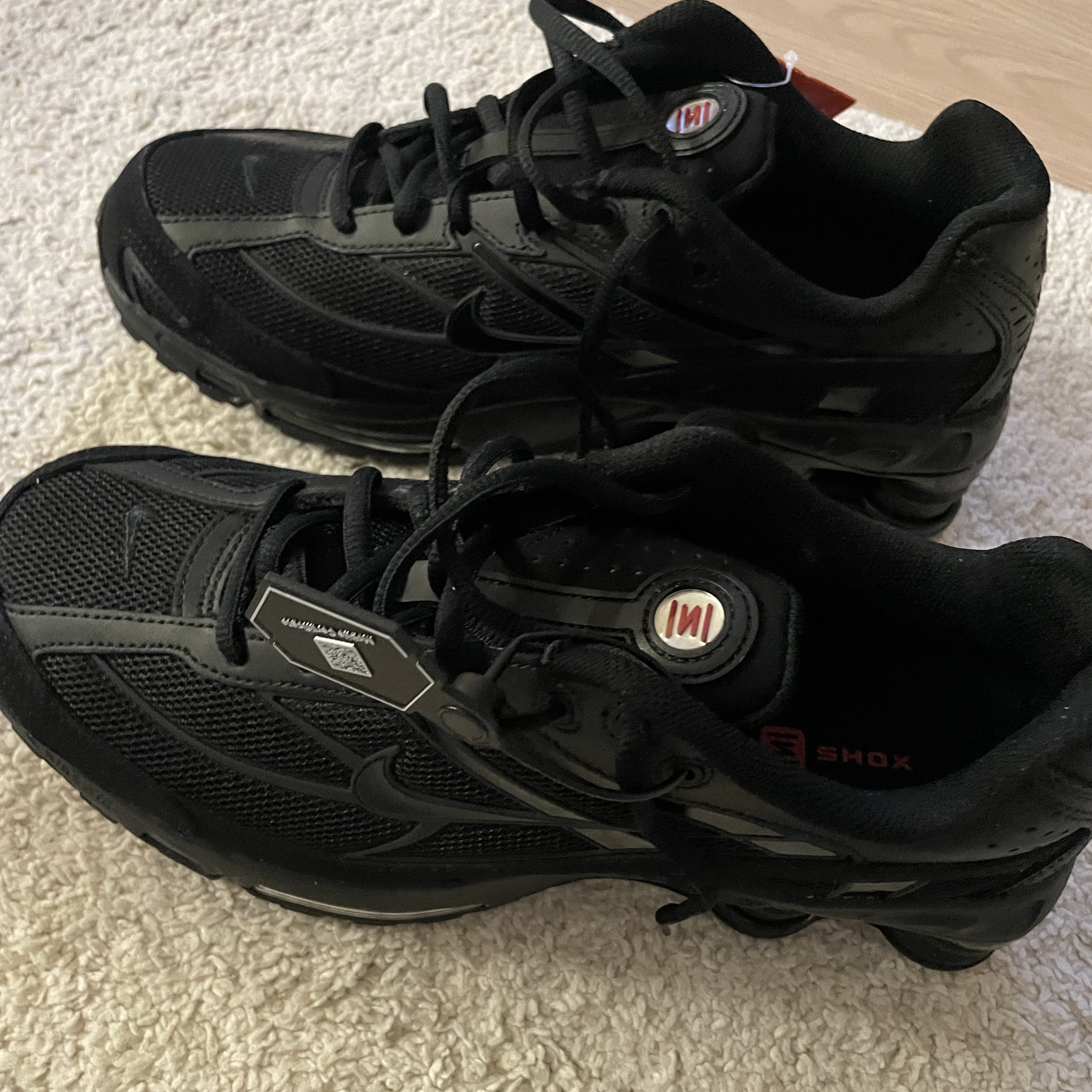 Nike Shox Ride 2 Black 착용 스타일 - 1