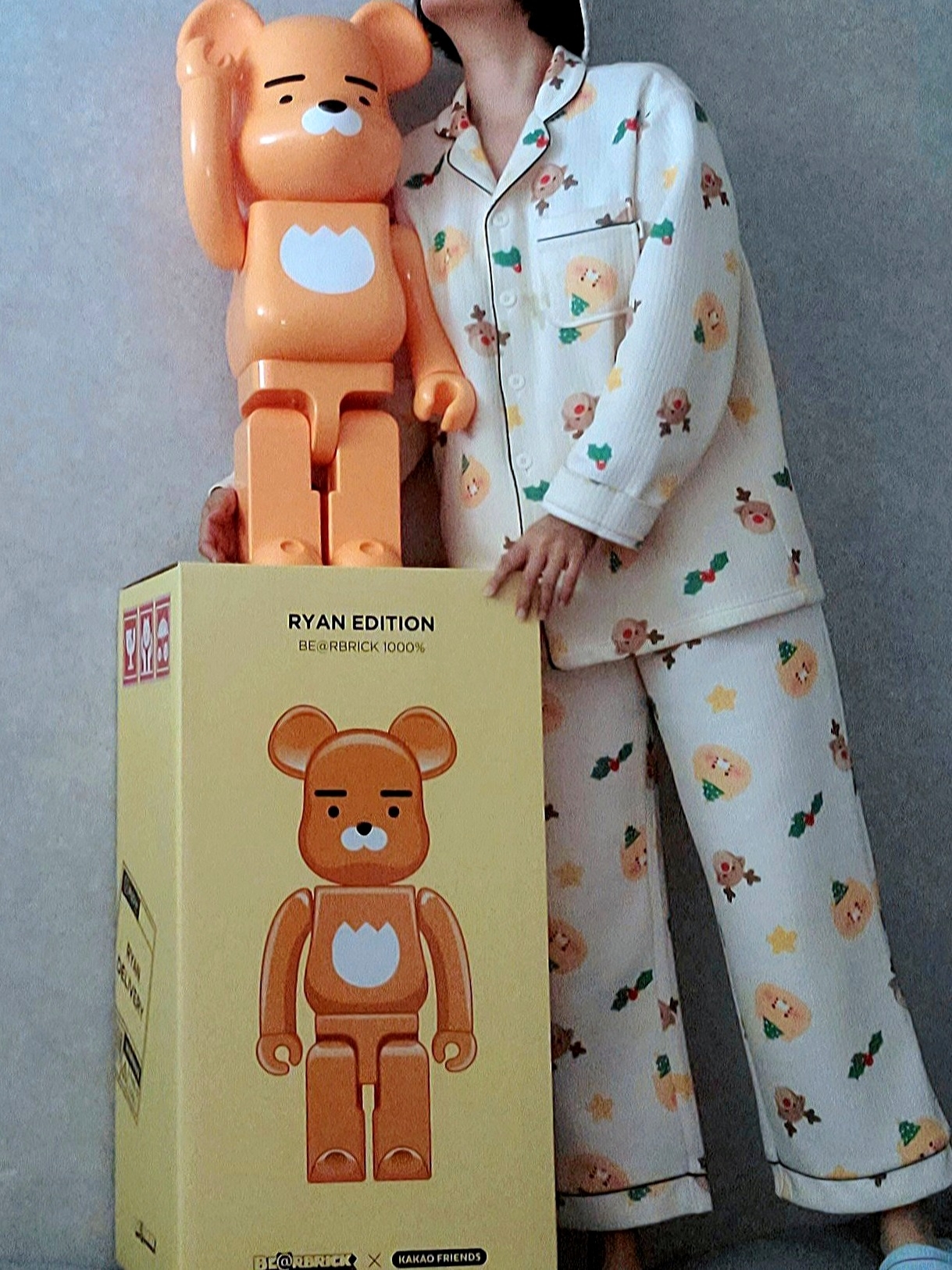 Bearbrick x Kakao Friends Ryan 1000% 착용 스타일