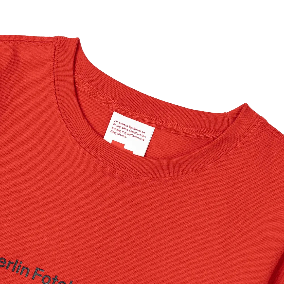 베를린 포토북 디스트리뷰션 W 002 비에프브이 센터 로고 티 레드(Berlin Photobook Distribution W 002 BFV Center Logo Tee Red) - 4