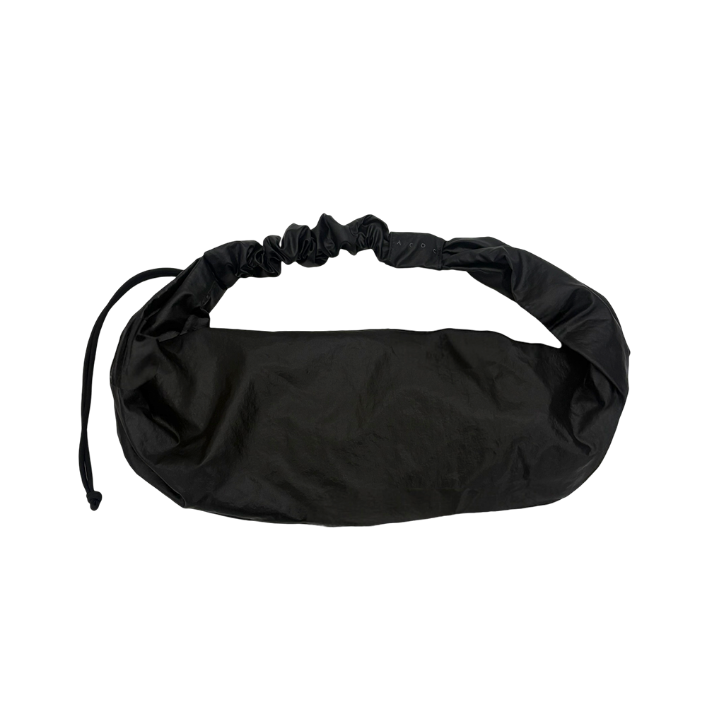 아코크 글로시 스몰 탱글 트위스트백 블랙(ACOC Glossy Small Tangle Twist Bag Black)